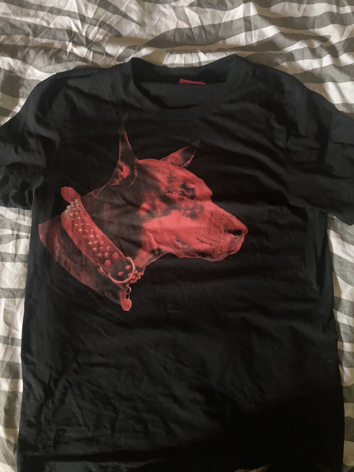 Hugo Dobermann Print Tシャツ HUGO - Cotton-jersey T-shirt with Dobermann print - Black