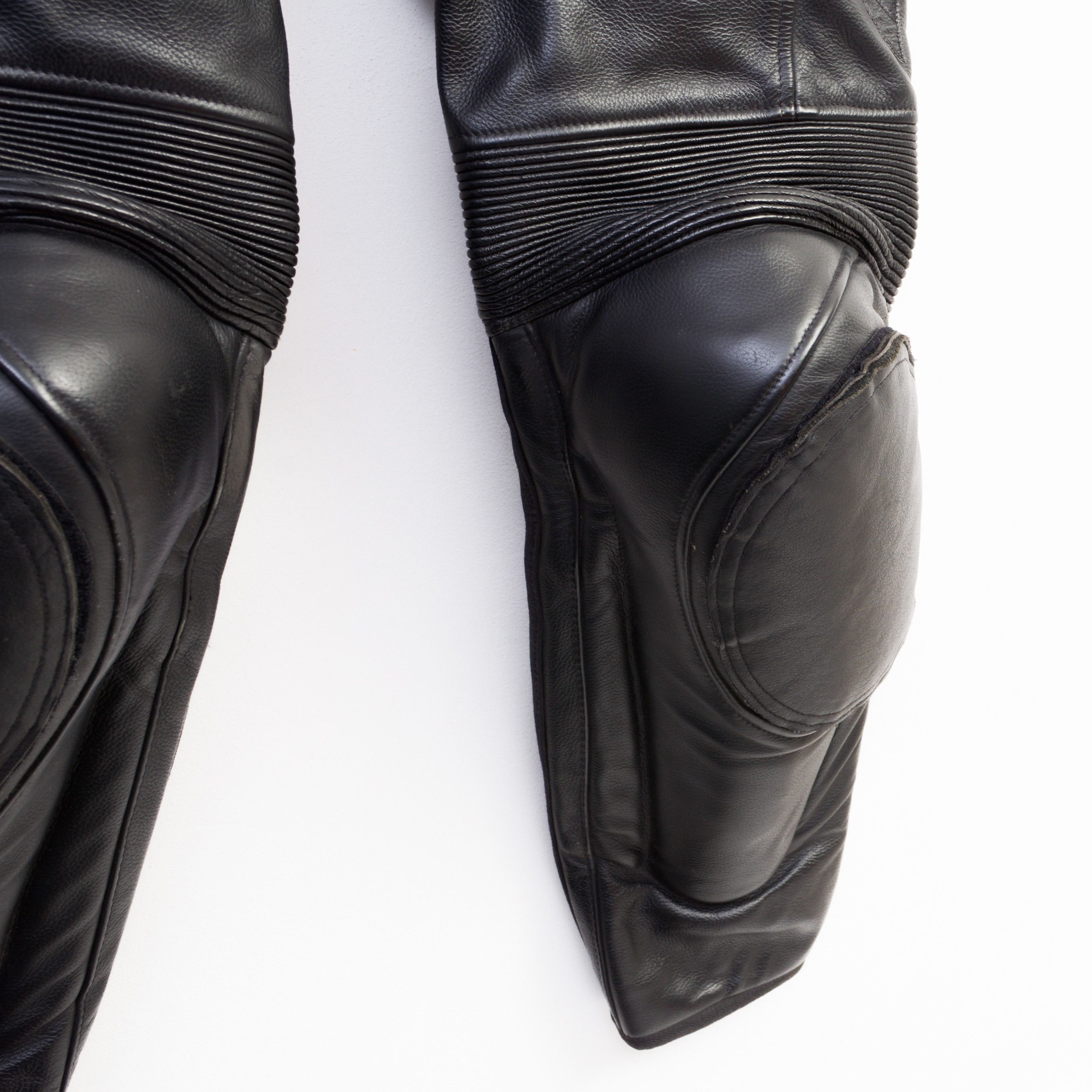 Dainese × Leather C19 Women EU 44 MOTORCYCLE UK 16 Biker Pants US M Cowhide Size 28" / US 6 / IT 42 - 5 Thumbnail