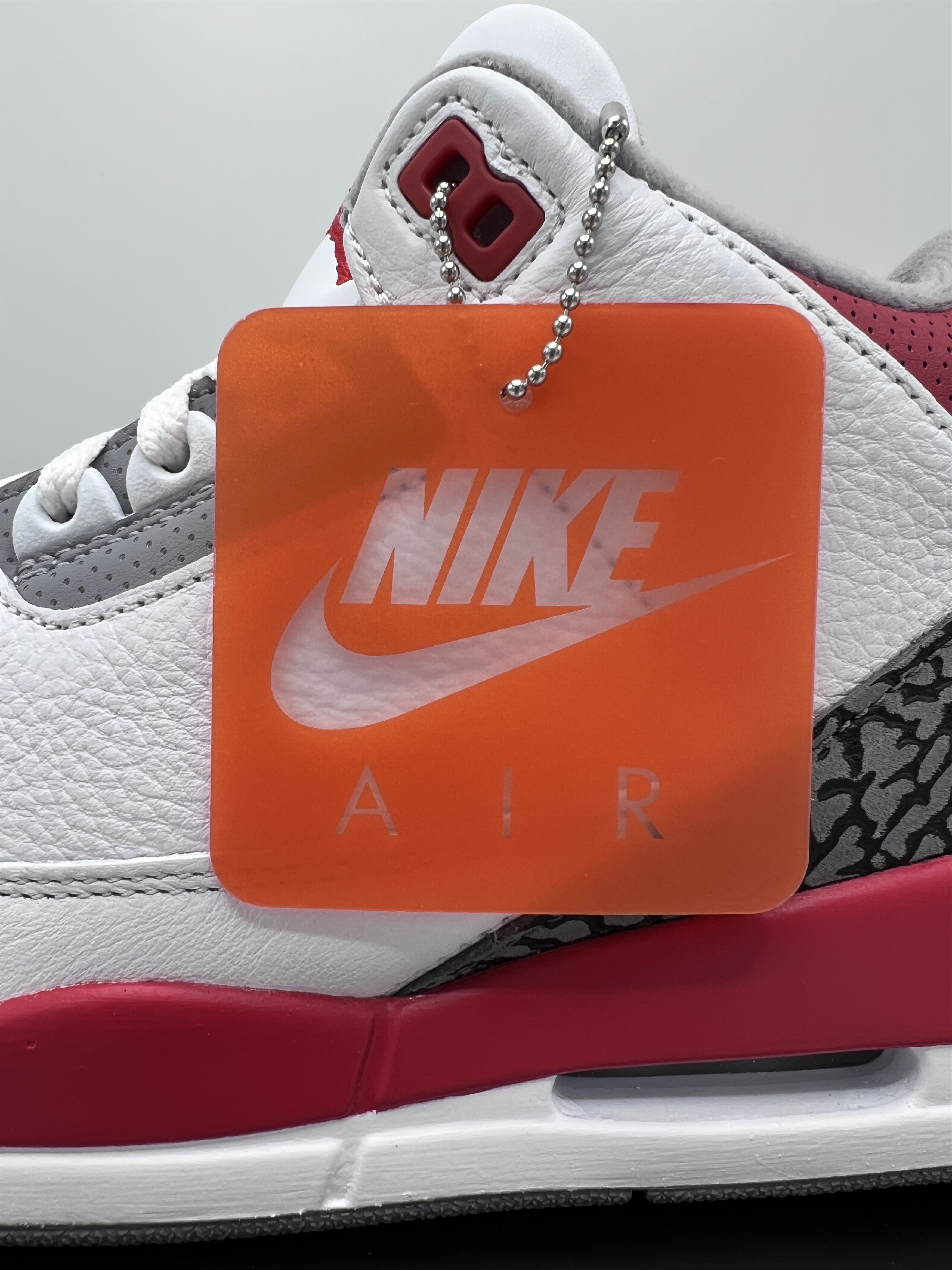 Jordan Brand Jordan 3 Retro Fire Red (2022) Size US 4.5 / IT 34.5 - 6 Thumbnail