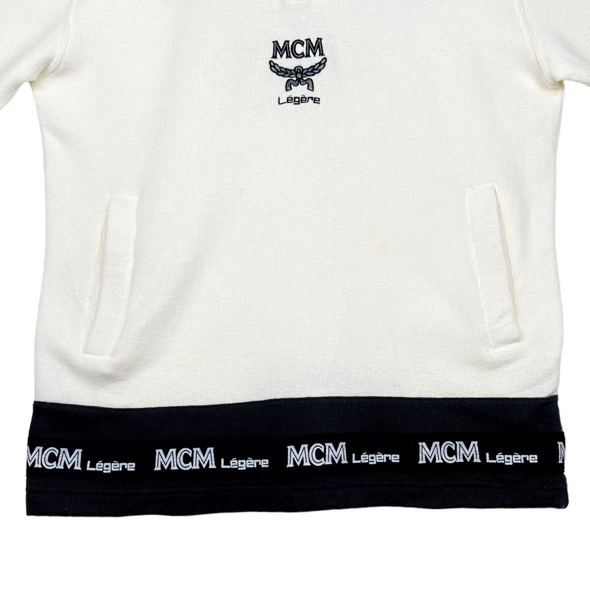 MCM × Vintage Vintage MCM Embroidered Sweatshirt Size US L / EU 52-54 / 3 - 5 Thumbnail