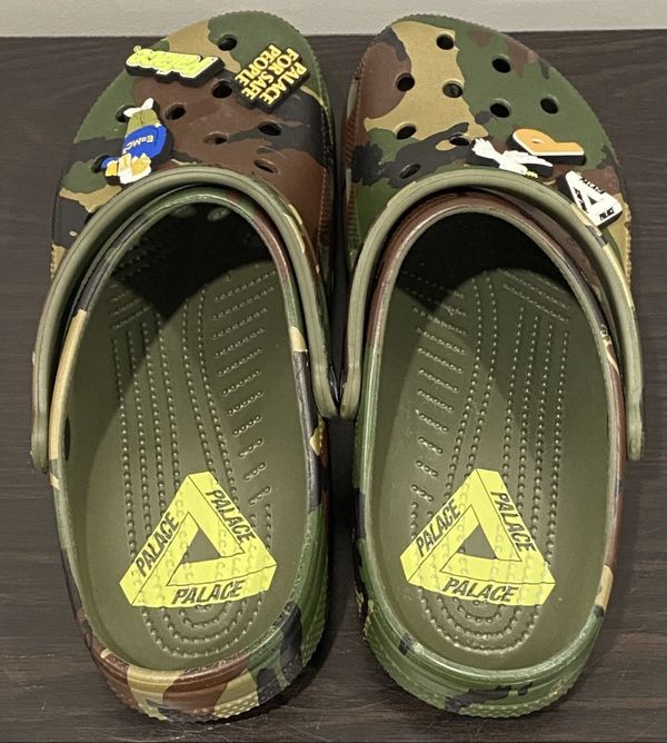 ■Crocs■ x Palace Classic Clog Woodland Camo ★人気 