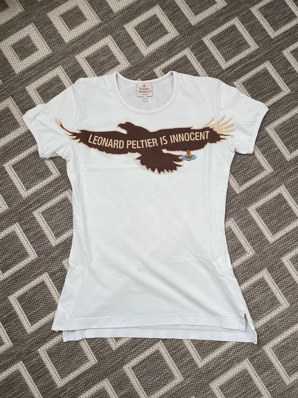 Vivienne Westwood rare Vivienne Westwood logo gold label print t shirt Size M / US 6-8 / IT 42-44 - 1 Thumbnail