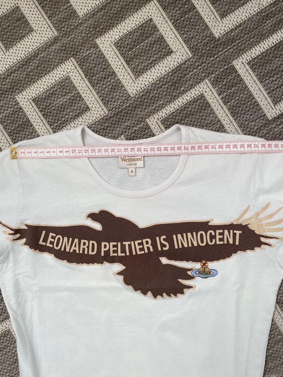 Vivienne Westwood rare Vivienne Westwood logo gold label print t shirt Size M / US 6-8 / IT 42-44 - 8 Thumbnail