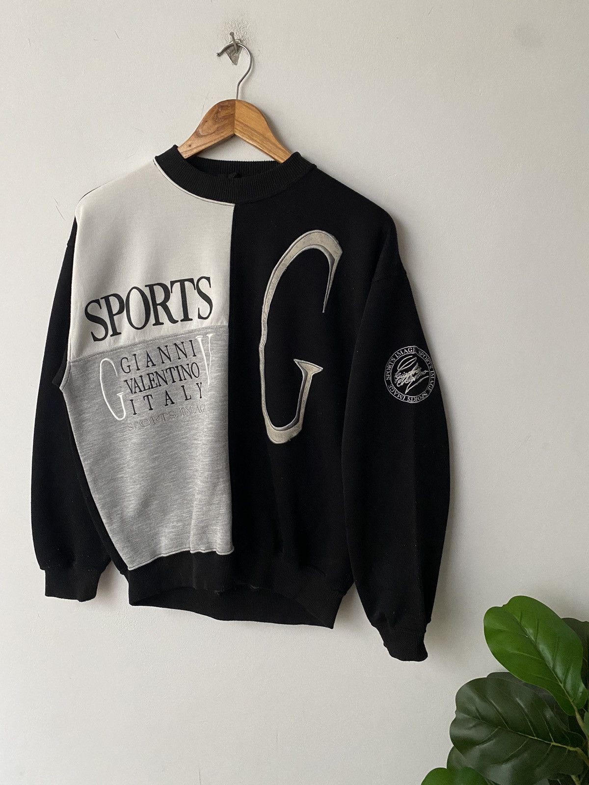 Gianni Valentino 🇮🇹 Vintage Big Logo Sweatshirt Gianni Valentino Sport Italy Size US L / EU 52-54 / 3 - 4 Thumbnail