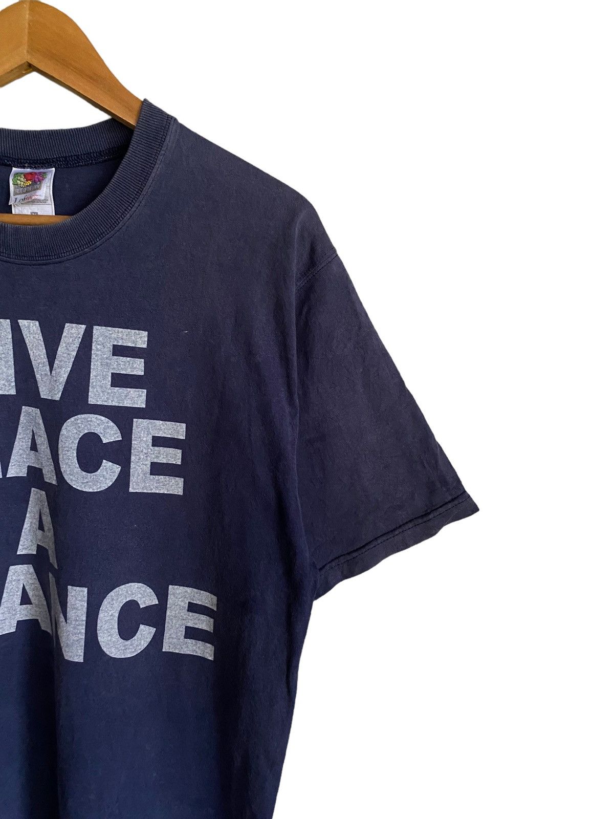 Fruit Of The Loom × Vintage Vintage 90s Give Peace a Chance Statement Size US M / EU 48-50 / 2 - 2 Thumbnail