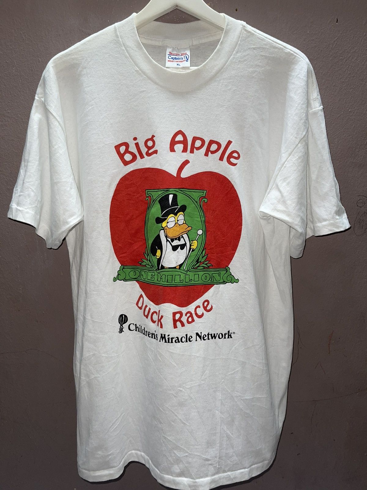 Vintage Big apple duck race tee