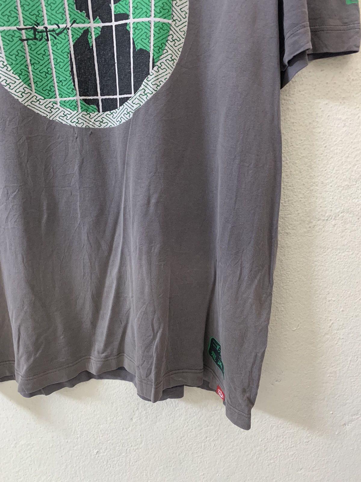 Uniqlo Uniqlo Geisha Tee Size US XL / EU 56 / 4 - 2 Thumbnail