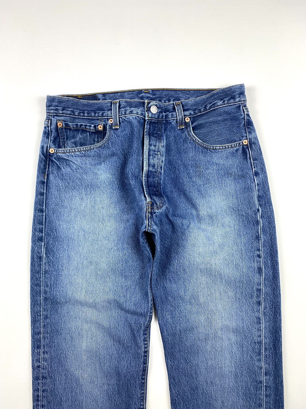 Levi's 🇺🇸 90’s Vintage Levi’s 501 Light Wash Denim Pants 34x30 Size US 34 / EU 50 - 3 Thumbnail