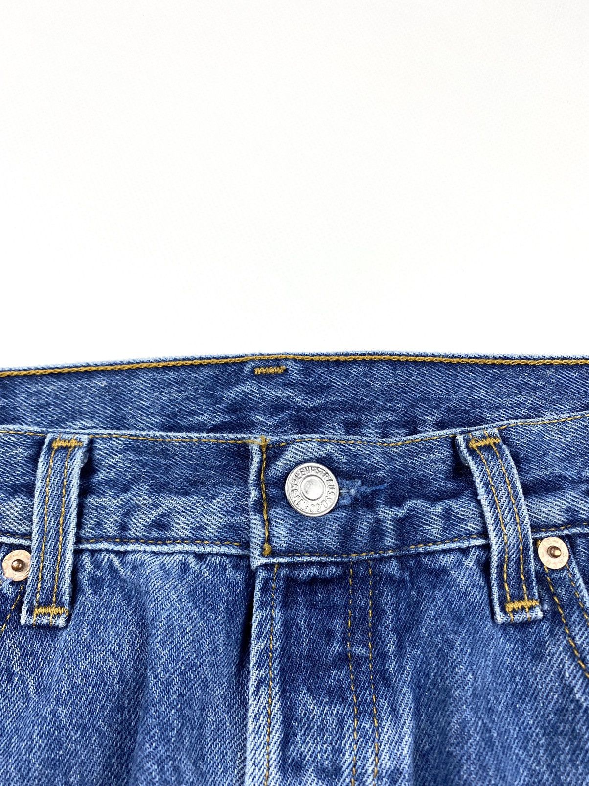 Levi's 🇺🇸 90’s Vintage Levi’s 501 Light Wash Denim Pants 34x30 Size US 34 / EU 50 - 5 Thumbnail