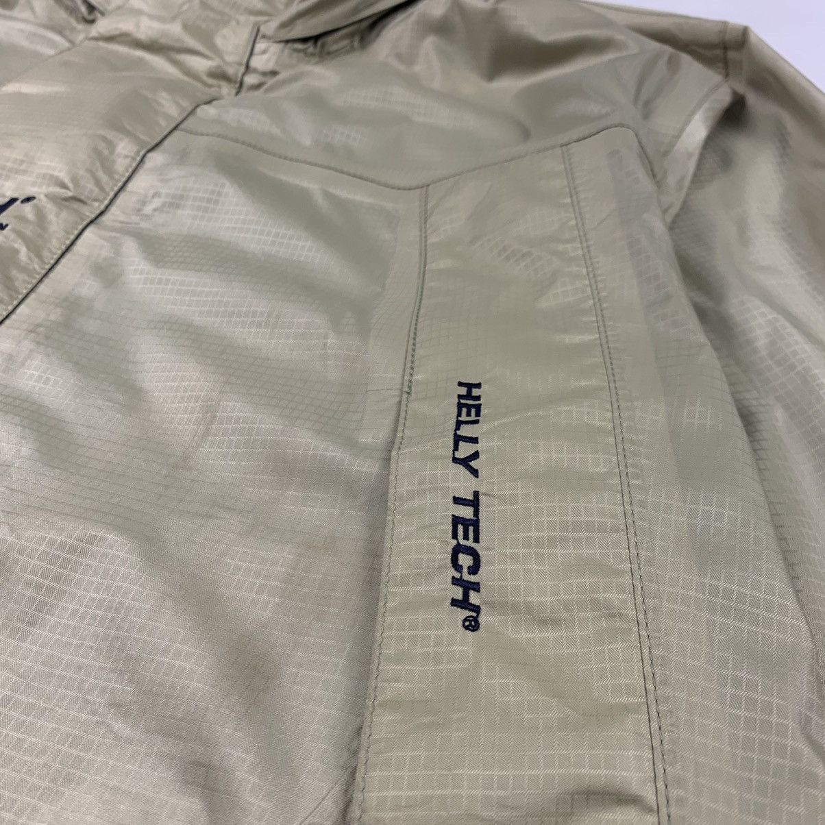 Helly Hansen Vintage Helly Hansen Zipper Light Jacket Size US L / EU 52-54 / 3 - 6 Thumbnail