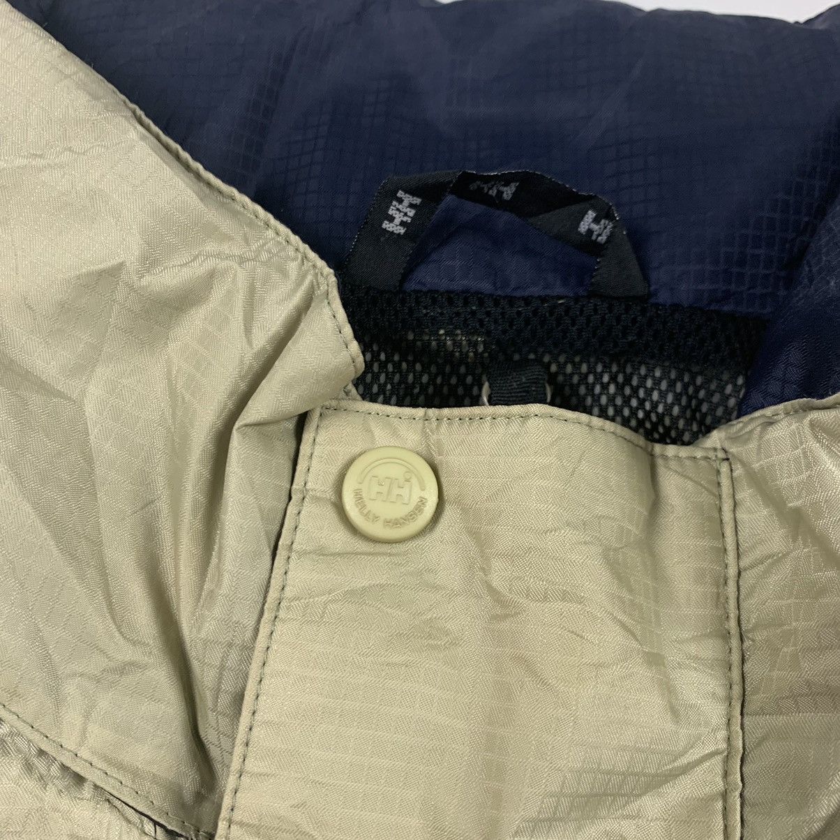 Helly Hansen Vintage Helly Hansen Zipper Light Jacket Size US L / EU 52-54 / 3 - 9 Thumbnail