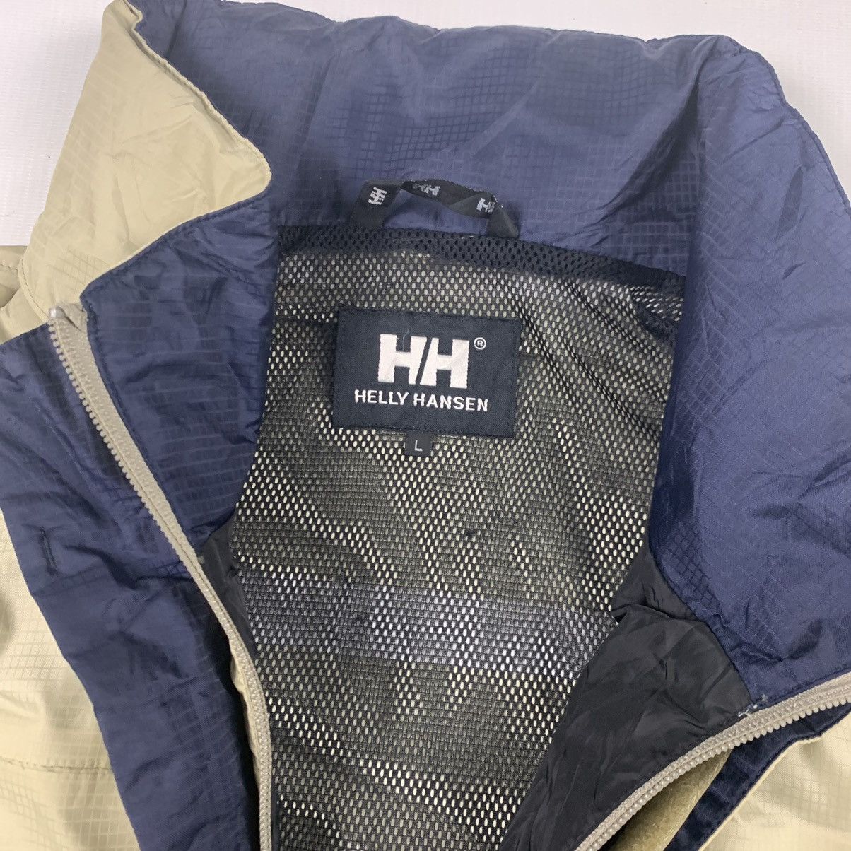 Helly Hansen Vintage Helly Hansen Zipper Light Jacket Size US L / EU 52-54 / 3 - 11 Thumbnail