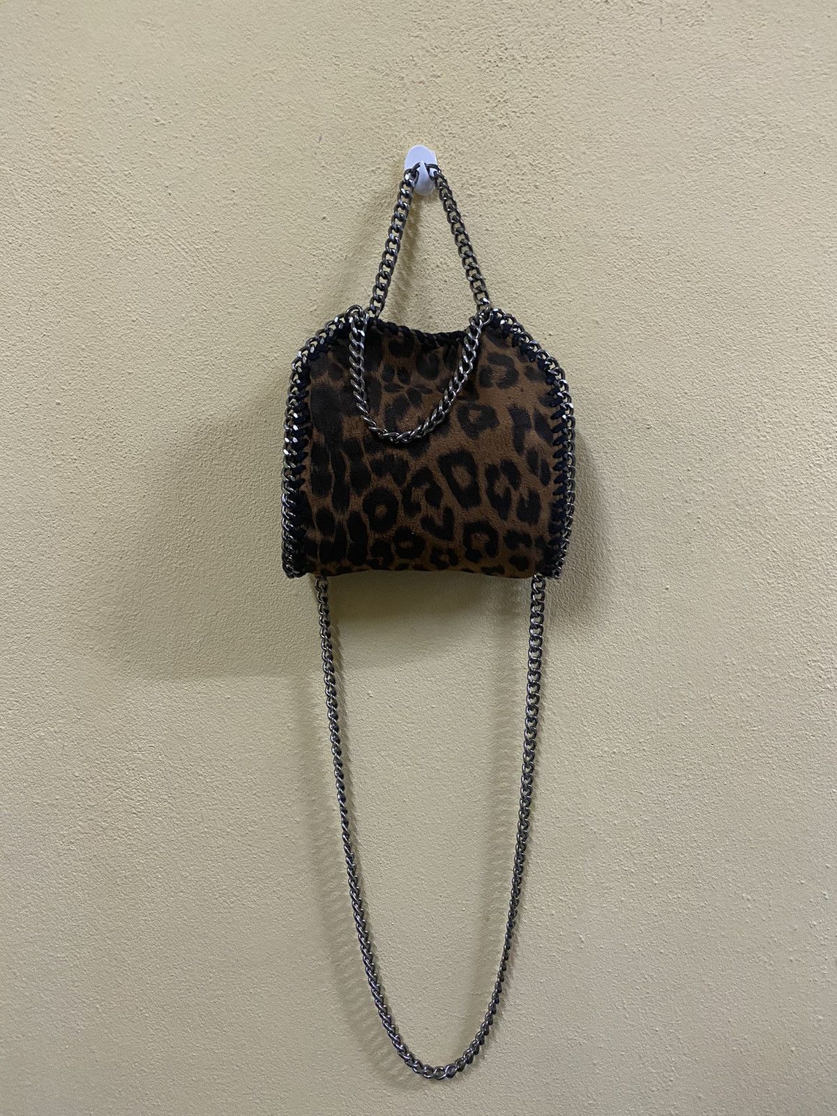 Designer Steals💥 Leopard Bag Size ONE SIZE - 1 Thumbnail