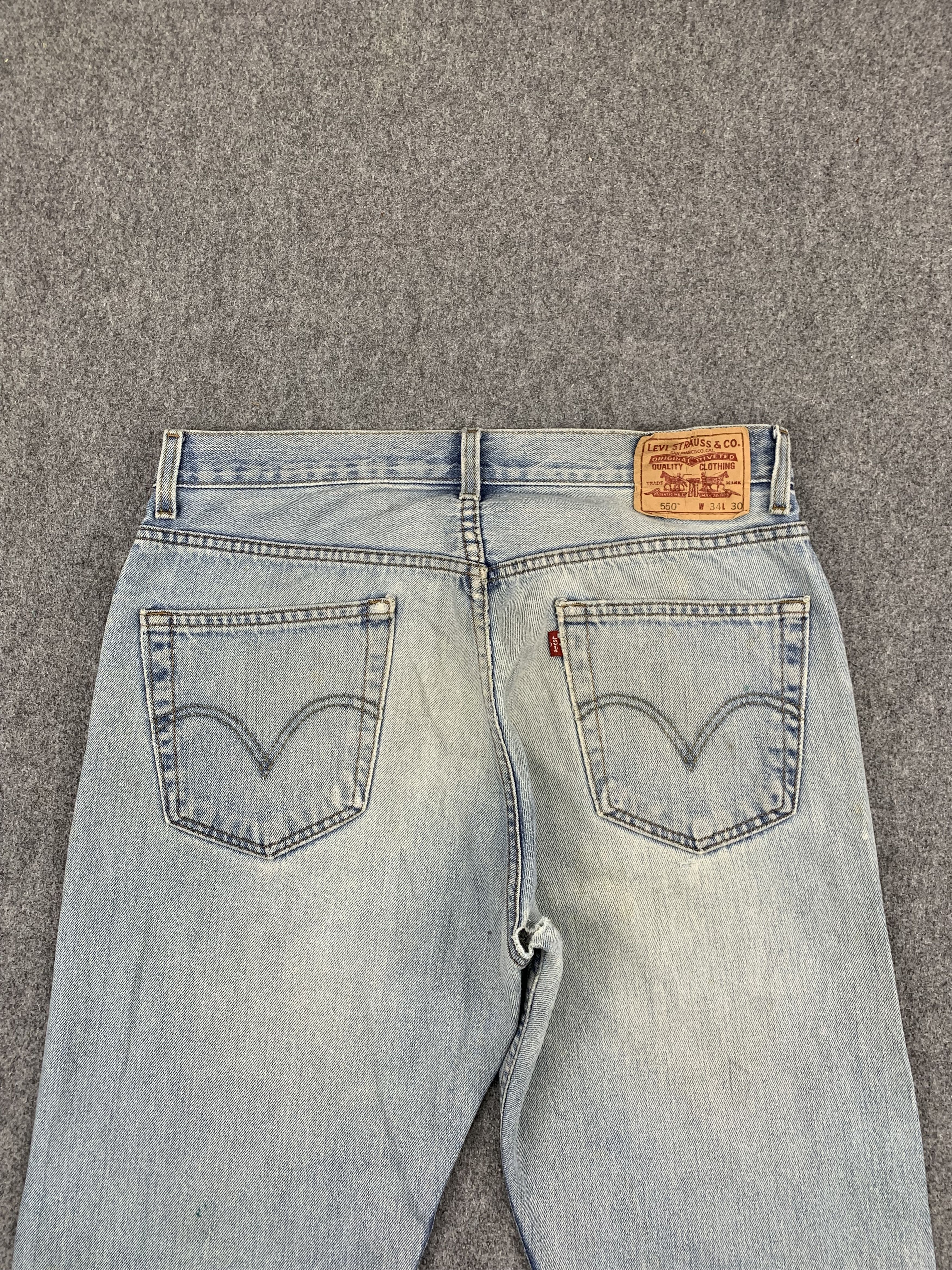 Levi's Vintage Levis 550 Light Wash Jeans DP1846 Size US 35 - 4 Thumbnail