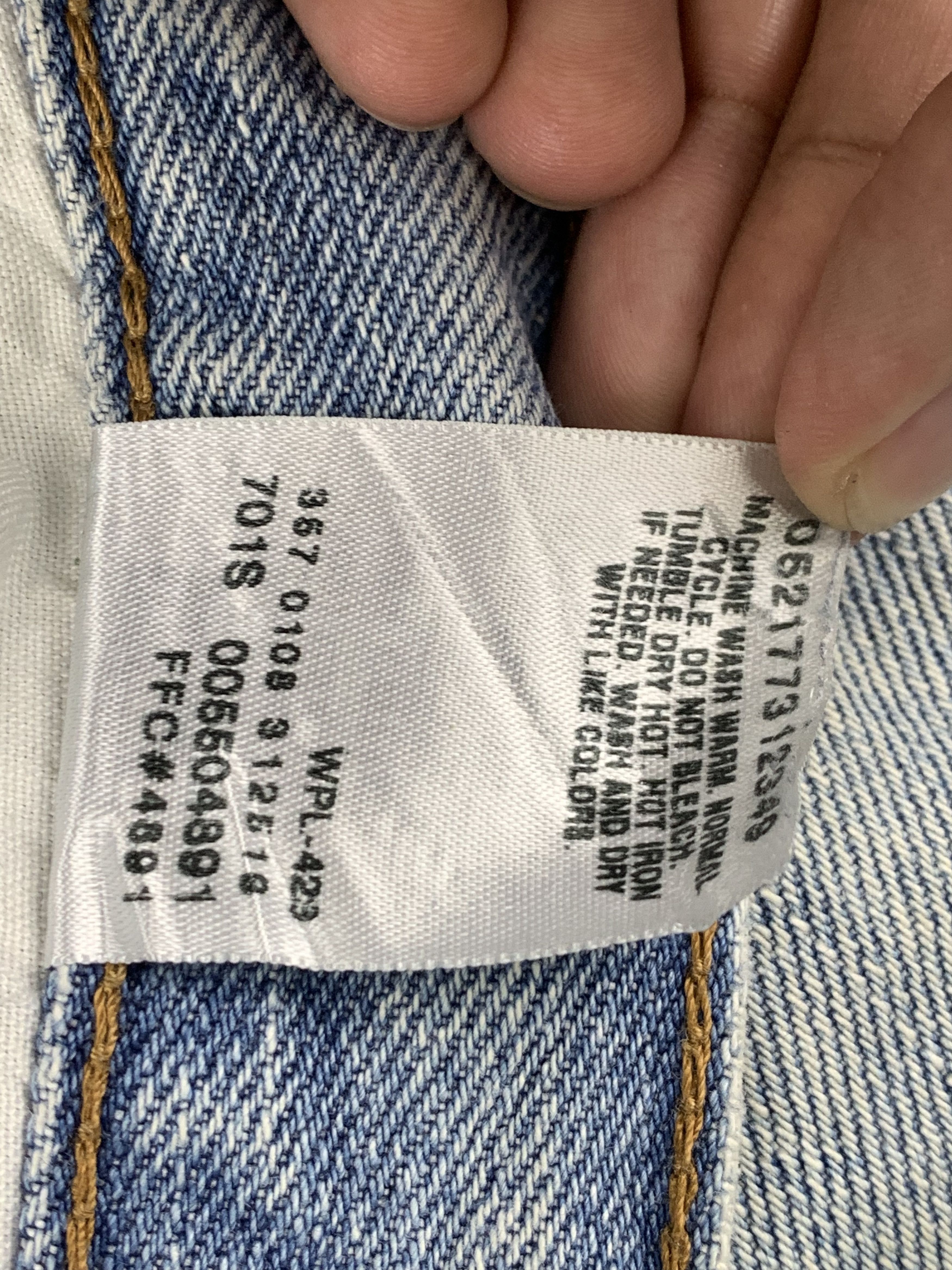 Levi's Vintage Levis 550 Light Wash Jeans DP1846 Size US 35 - 8 Thumbnail