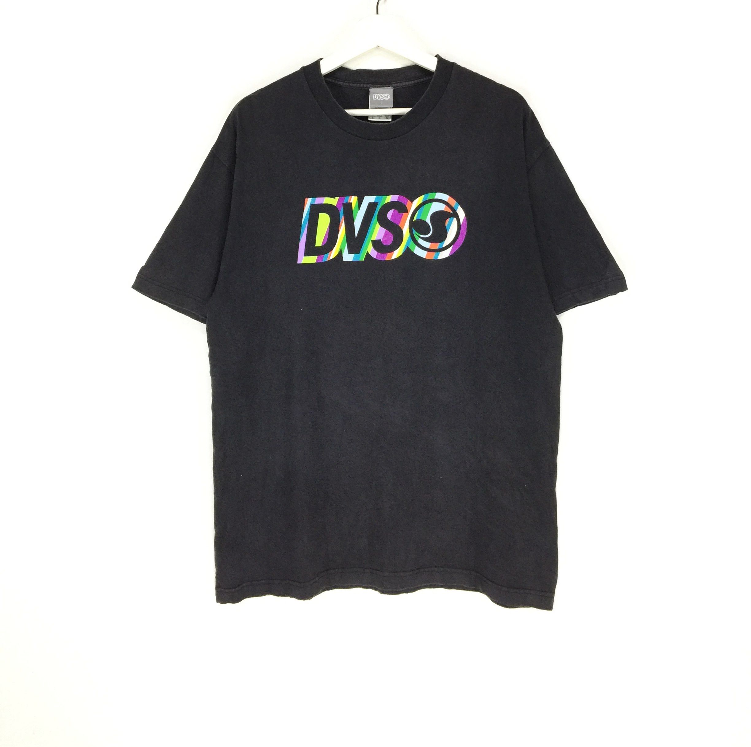 Shorty's Skateboards DVS spell out vintage tshirt Size US L / EU 52-54 / 3 - 1 Thumbnail