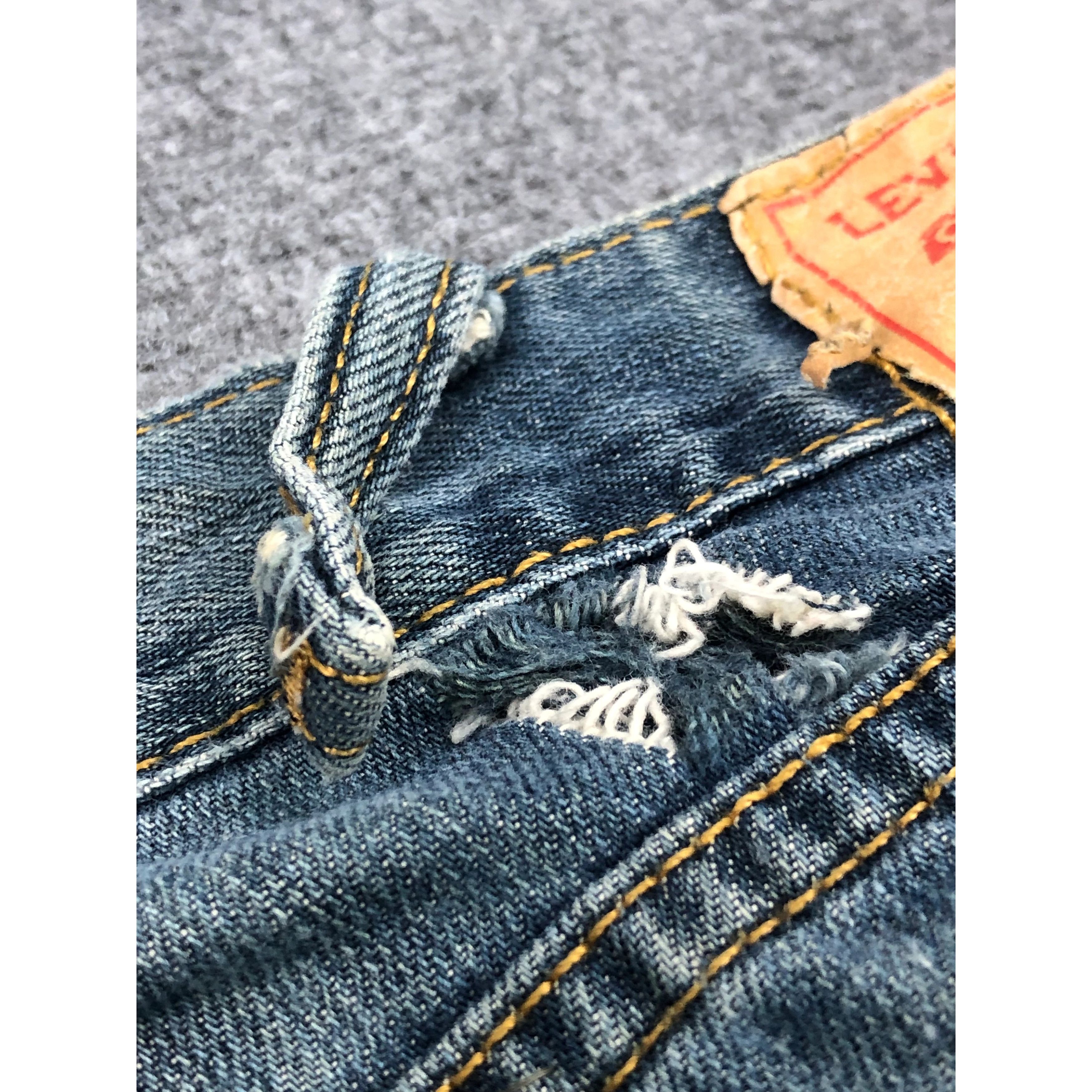 Levi's Vintage Levis 559 Denim Blue Jeans DP0232 Size US 31 - 7 Thumbnail