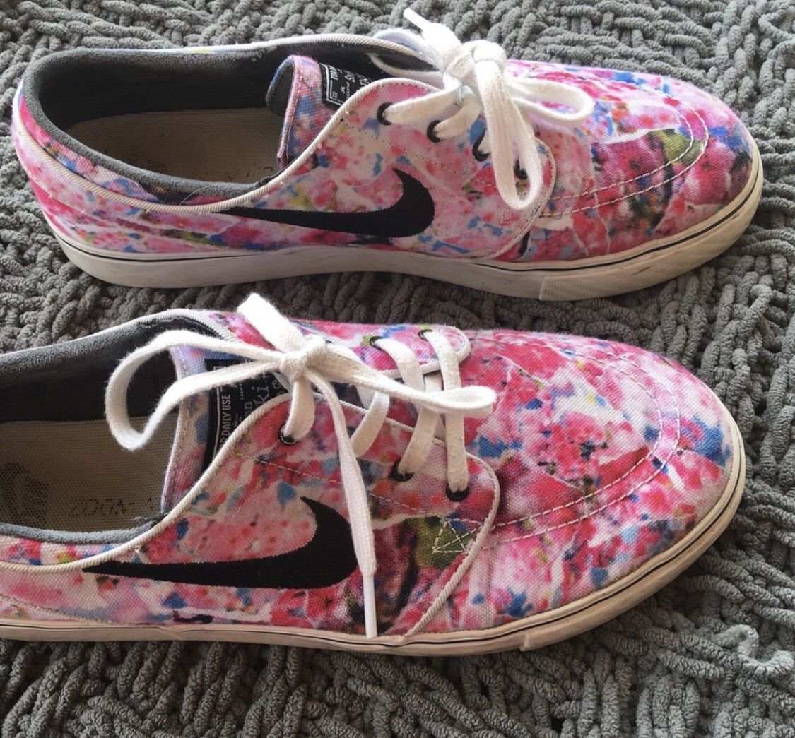 Stefan Janoski Cherry Blossom Footwear