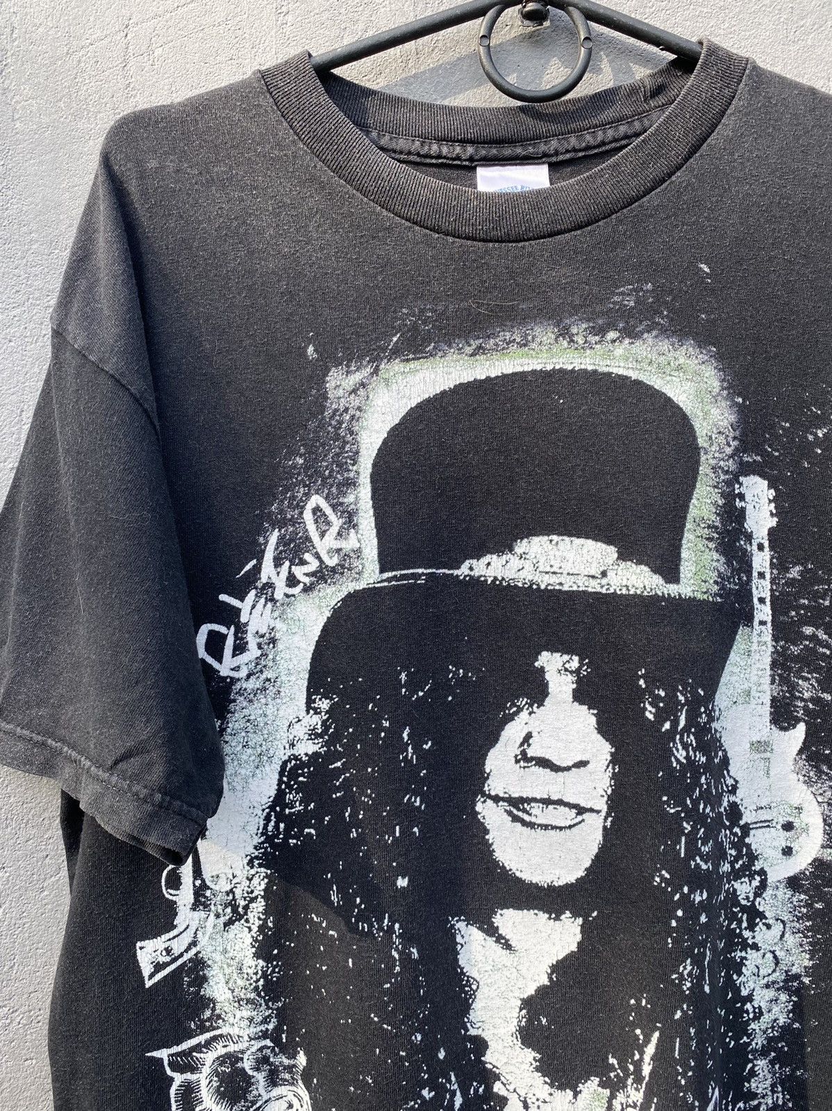 Band Tees Vintage SLASH from GUNS N ROSES Faded Band T Shirt Medium Size US M / EU 48-50 / 2 - 2 Thumbnail
