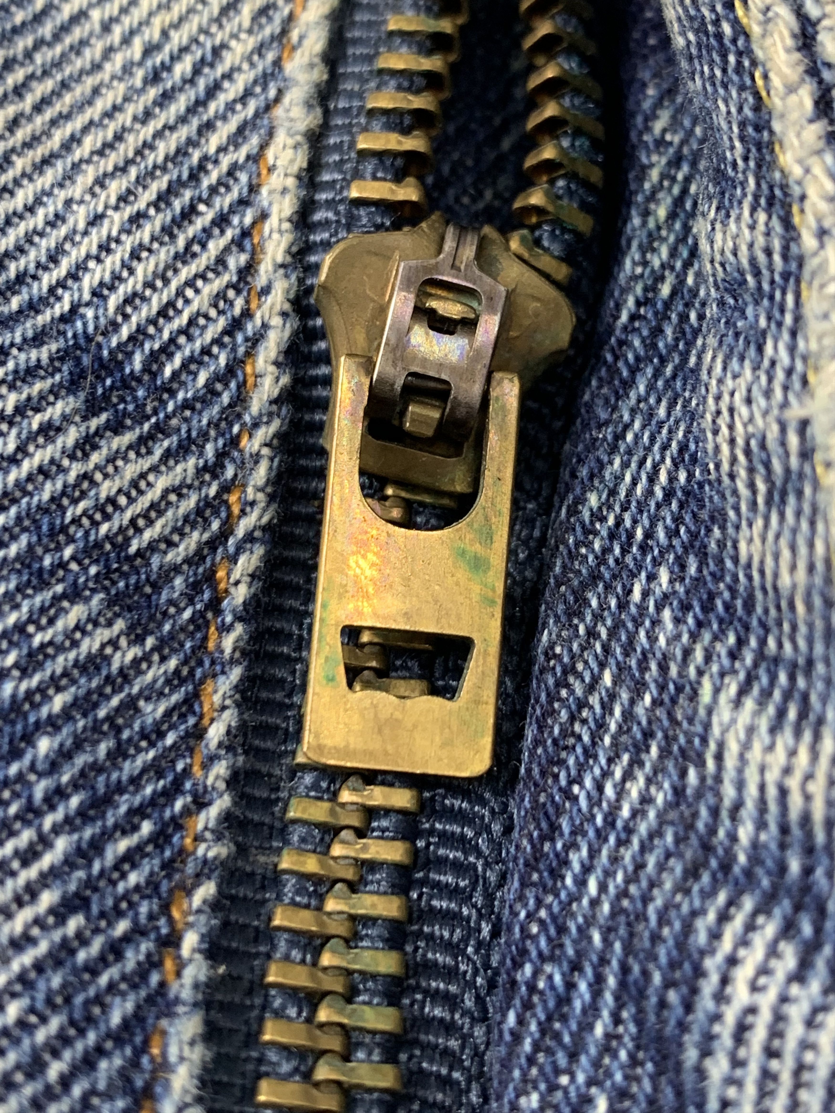 Levi's Vintage Levis 505 Faded Blue Jeans DP2108 Size US 35 - 16 Thumbnail