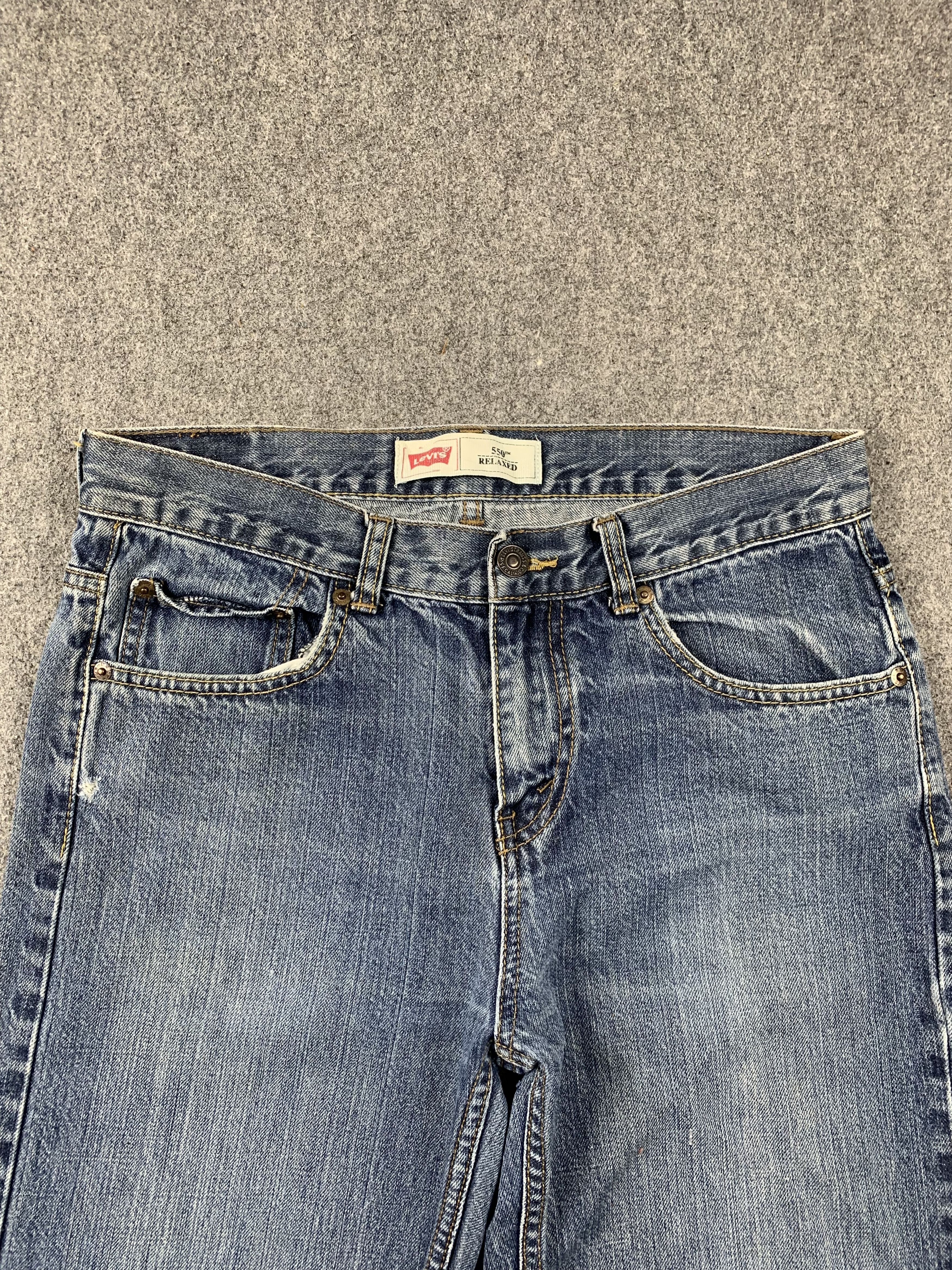 Levi's Vintage Levis 550 Faded Blue Jeans DP2109 Size US 30 / EU 46 - 2 Thumbnail