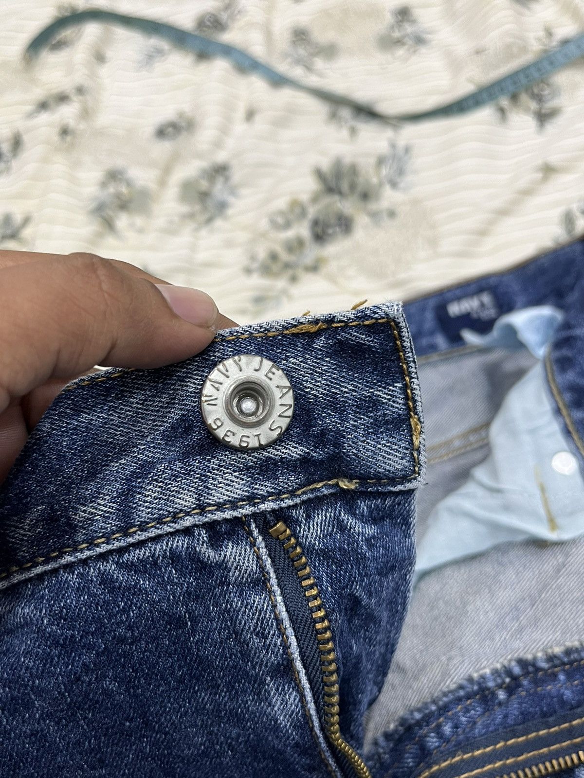Other (A120). NAVY JEANS DENIM Size US 34 / EU 50 - 17 Thumbnail