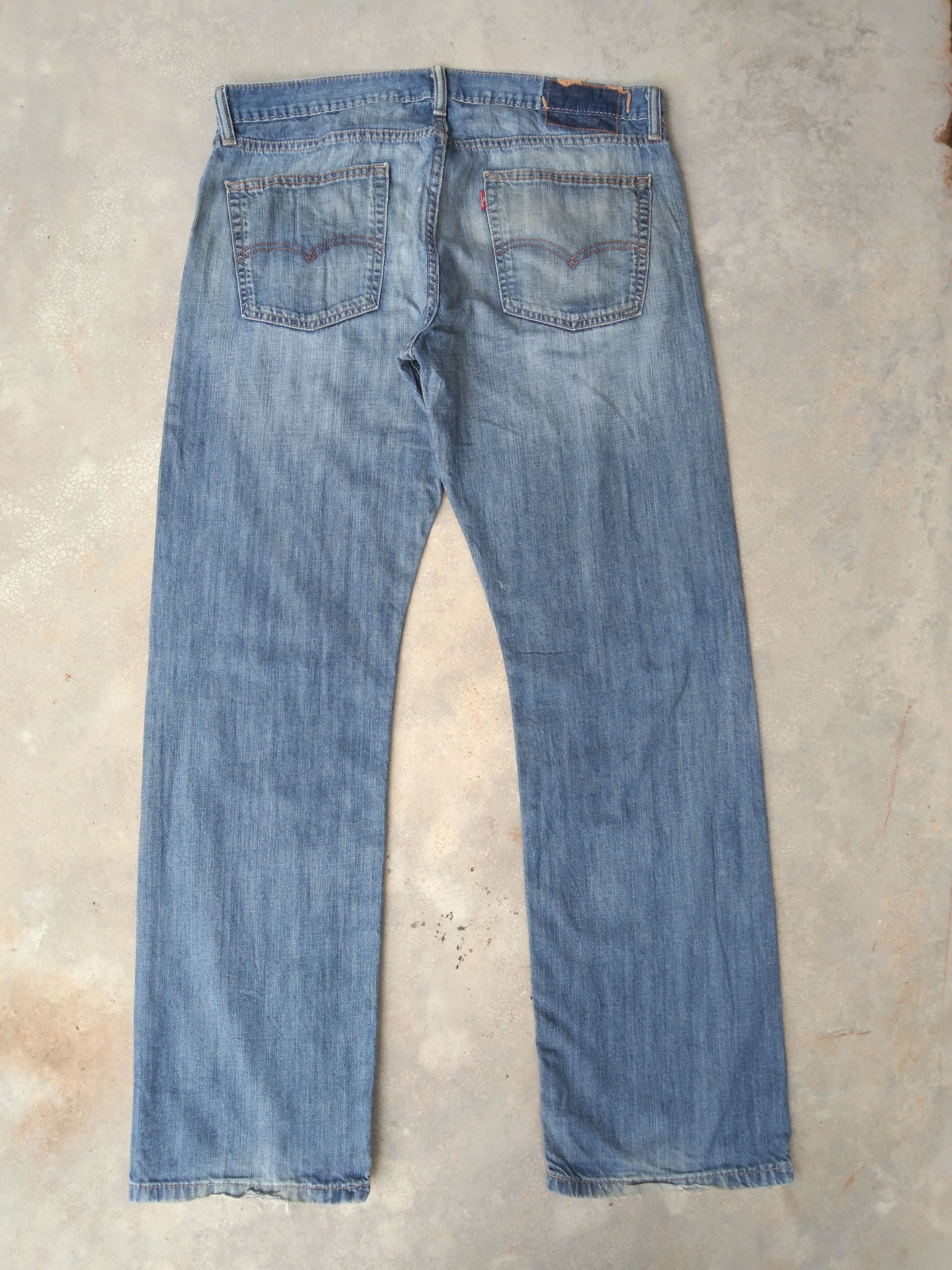 Jean × Levi's × Vintage Vintage Levis 505 Straight Leg Distressed Jeans 36x32 Size US 36 / EU 52 - 2 Thumbnail