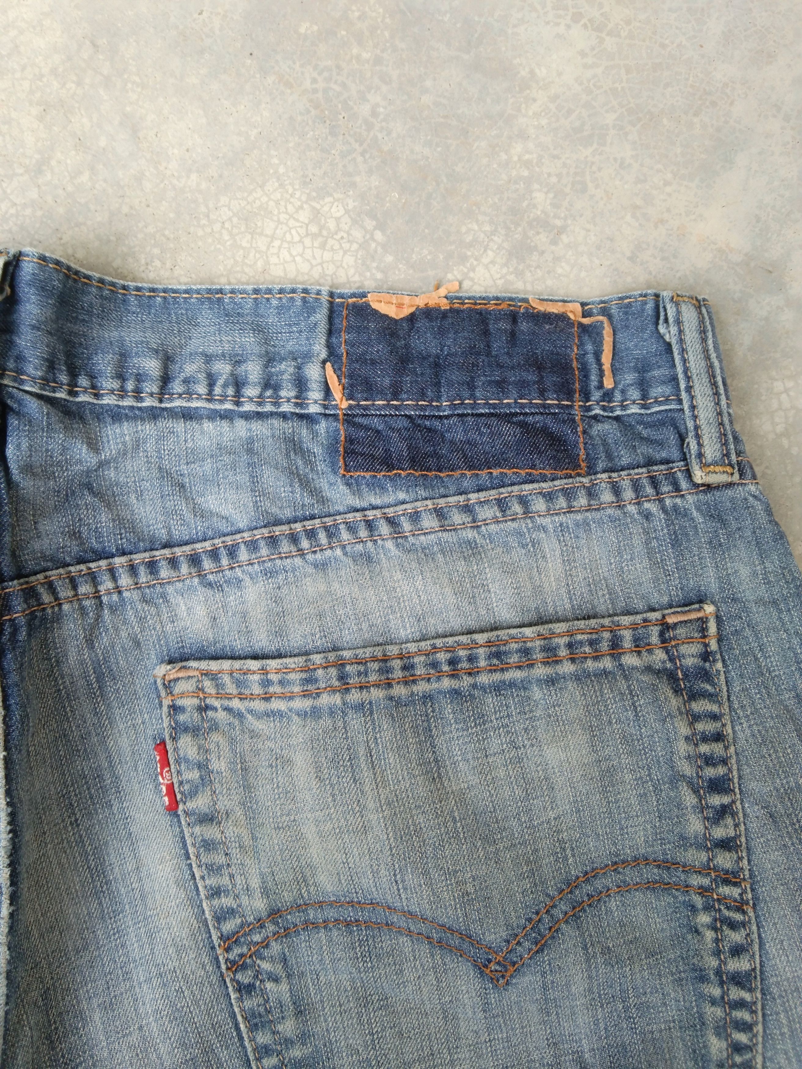 Jean × Levi's × Vintage Vintage Levis 505 Straight Leg Distressed Jeans 36x32 Size US 36 / EU 52 - 4 Thumbnail