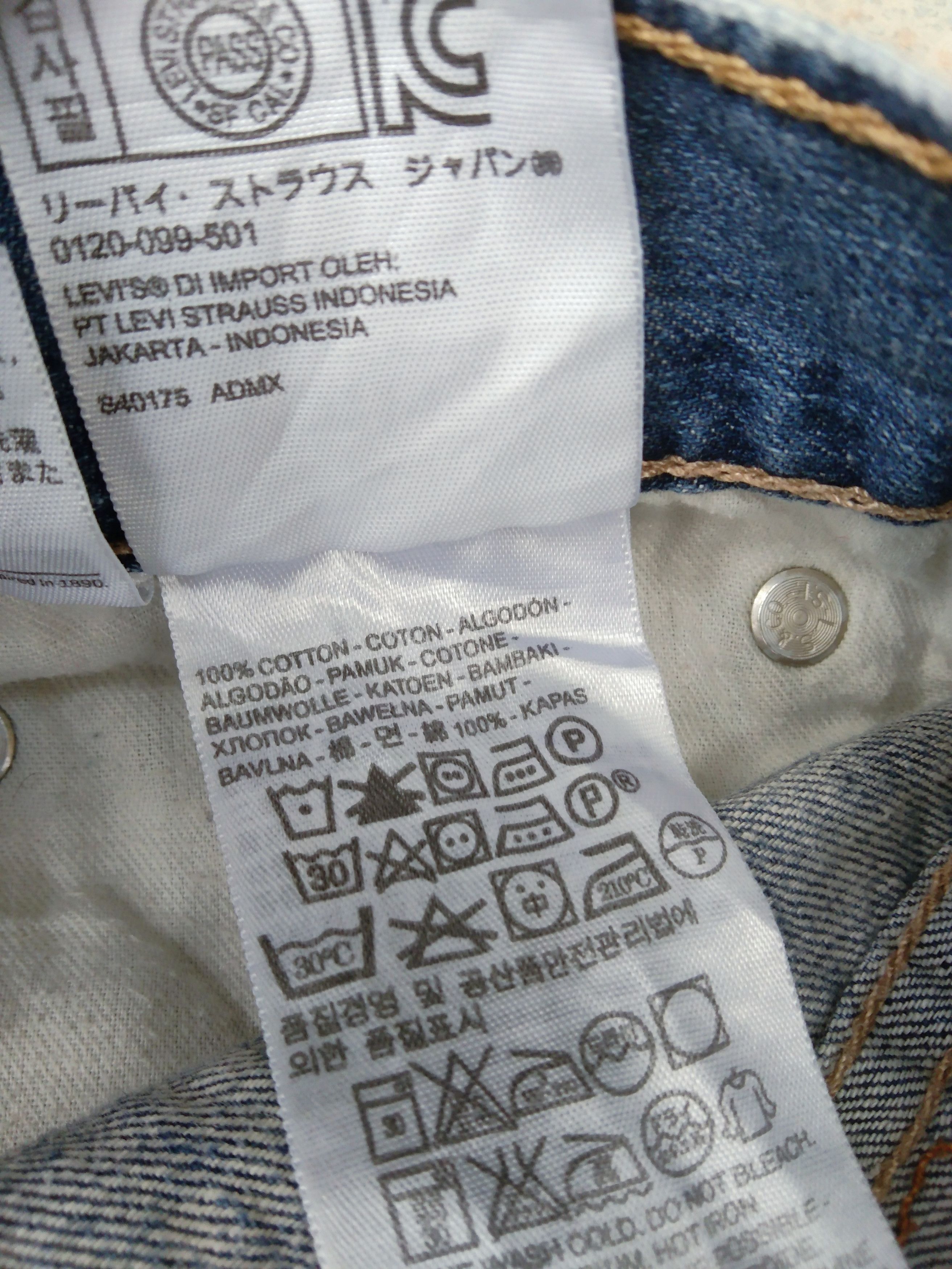 Jean × Levi's × Vintage Vintage Levis 505 Straight Leg Distressed Jeans 36x32 Size US 36 / EU 52 - 8 Thumbnail