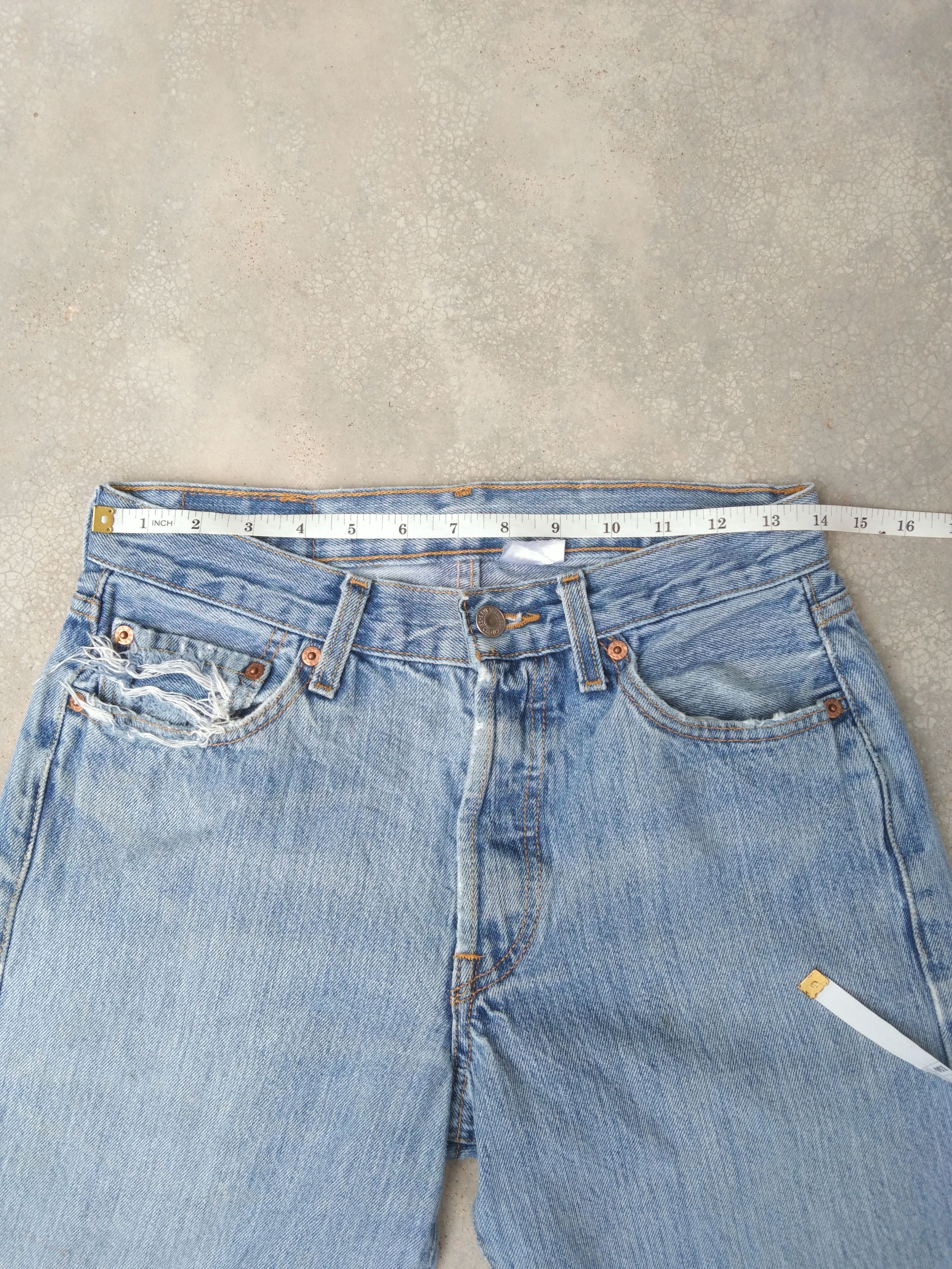 Levi's Vintage Levi's 501 Faded Blue Distressed Jeans 28x30 Size US 28 / EU 44 - 8 Thumbnail