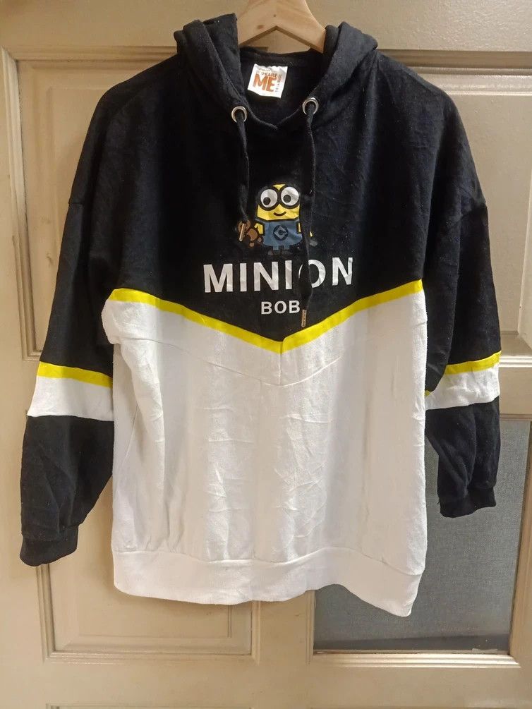 sweatshirt hoodie movie despicable universal studio