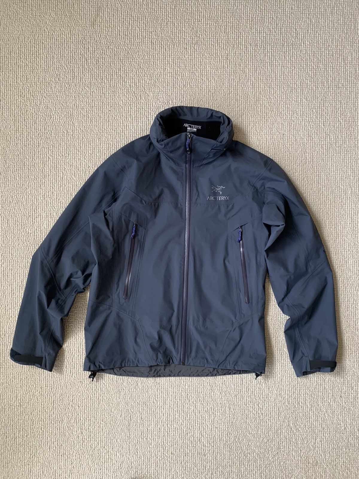 Arc'Teryx ARC’TERYX GORE-TEX TRAVERSE ZETA AR JACKET | Grailed