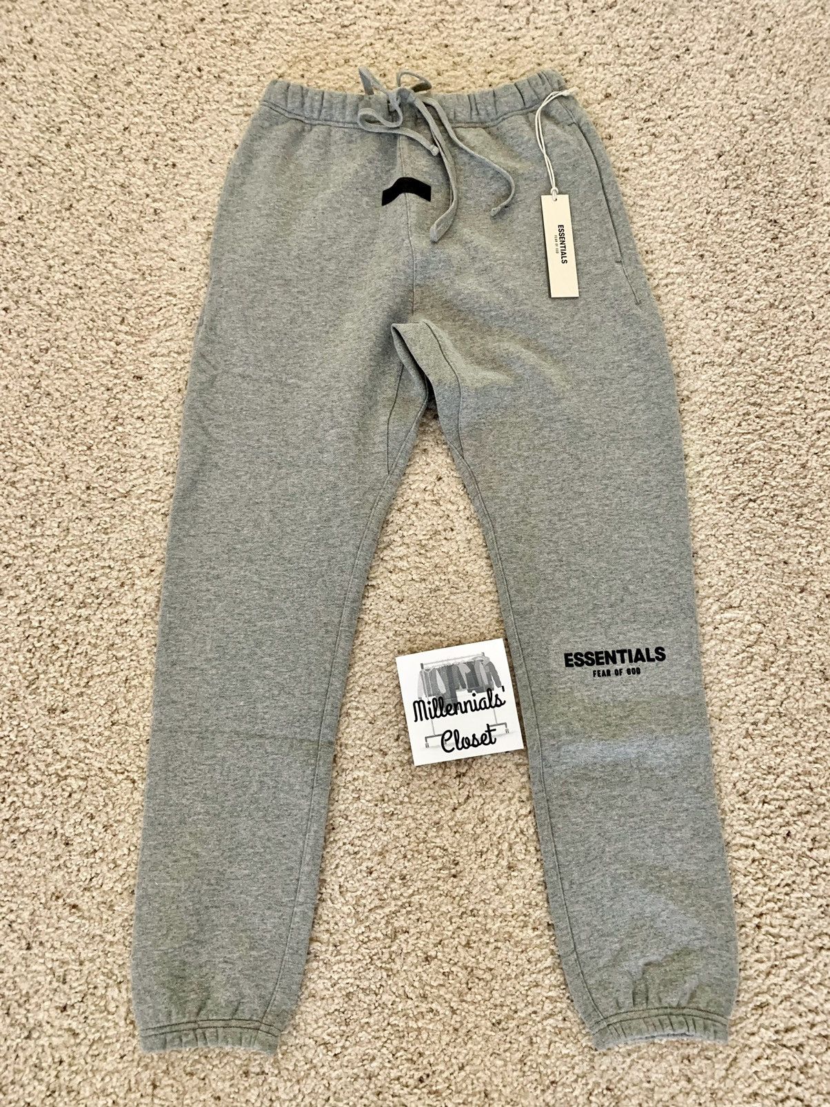 Fear of God Essentials sweatpants Dark Oatmeal size Small Size US 30 / EU 46 - 1 Thumbnail