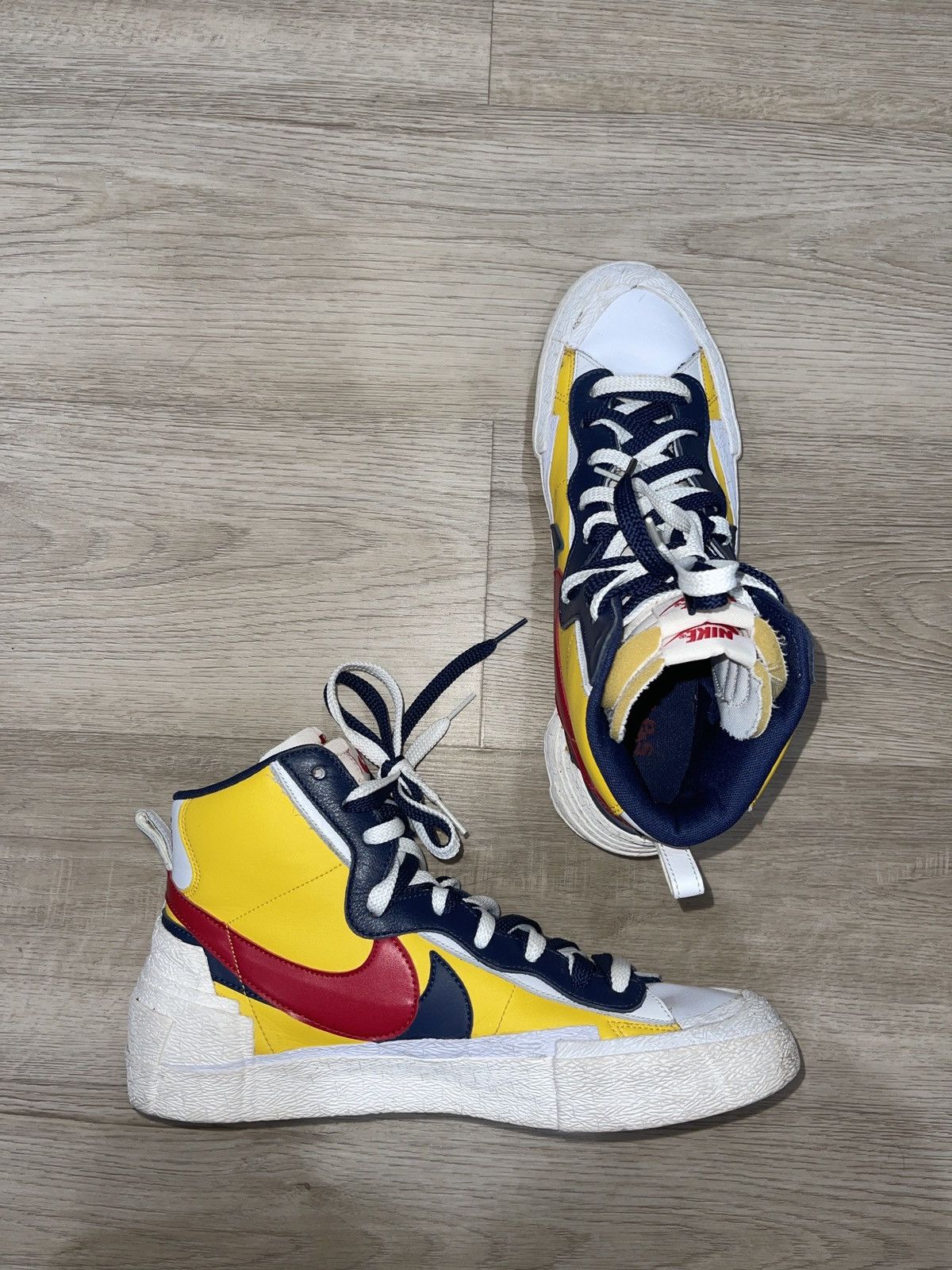 Nike × Sacai Nike - Blazer Mid / Sacai “snow beach” Size US 10.5 / EU 43-44 - 2 Thumbnail