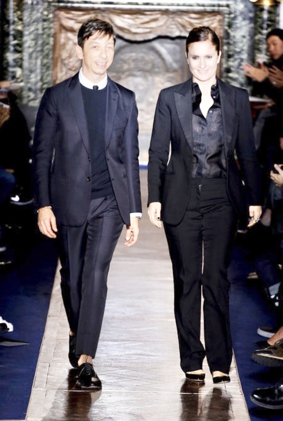 Valentino Valentino France Made in ITALY Men Tailor Fit Dark Navy Suit Size 44S - 10 Thumbnail