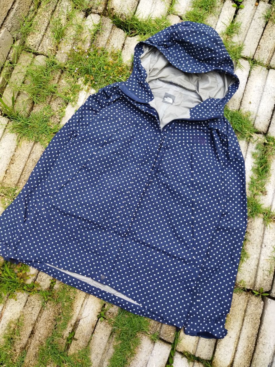 The North Face The North Face Polkadot Waterproof Jacket Size US L / EU 52-54 / 3 - 2 Thumbnail