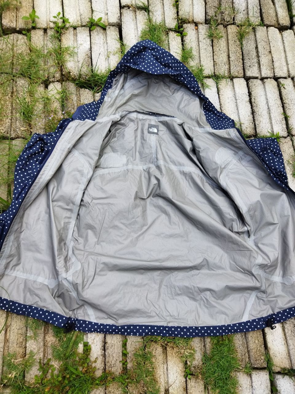The North Face The North Face Polkadot Waterproof Jacket Size US L / EU 52-54 / 3 - 11 Thumbnail