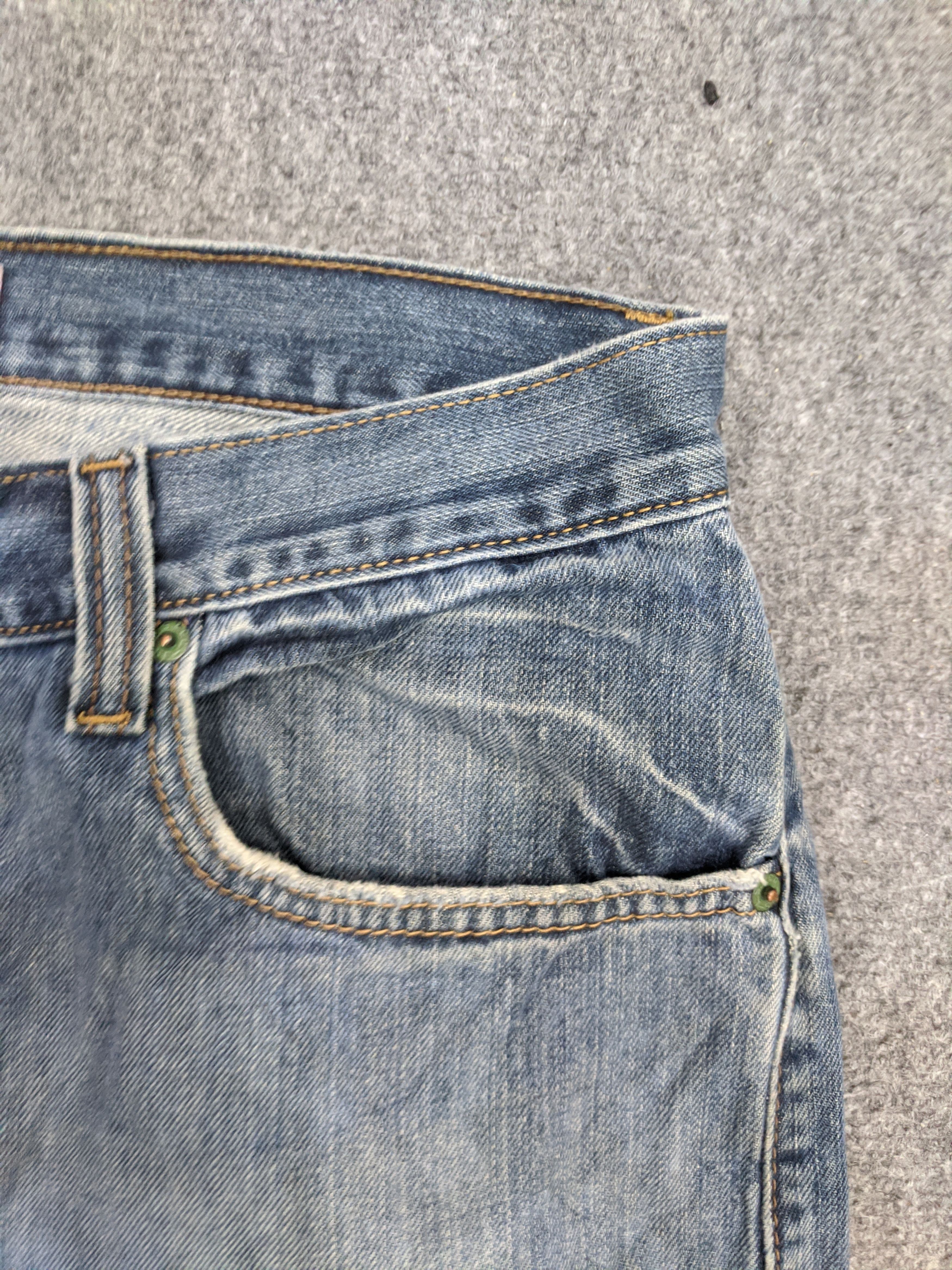 Levi's Vintage Levis 559 Jeans DP0905 Size US 35 - 8 Thumbnail