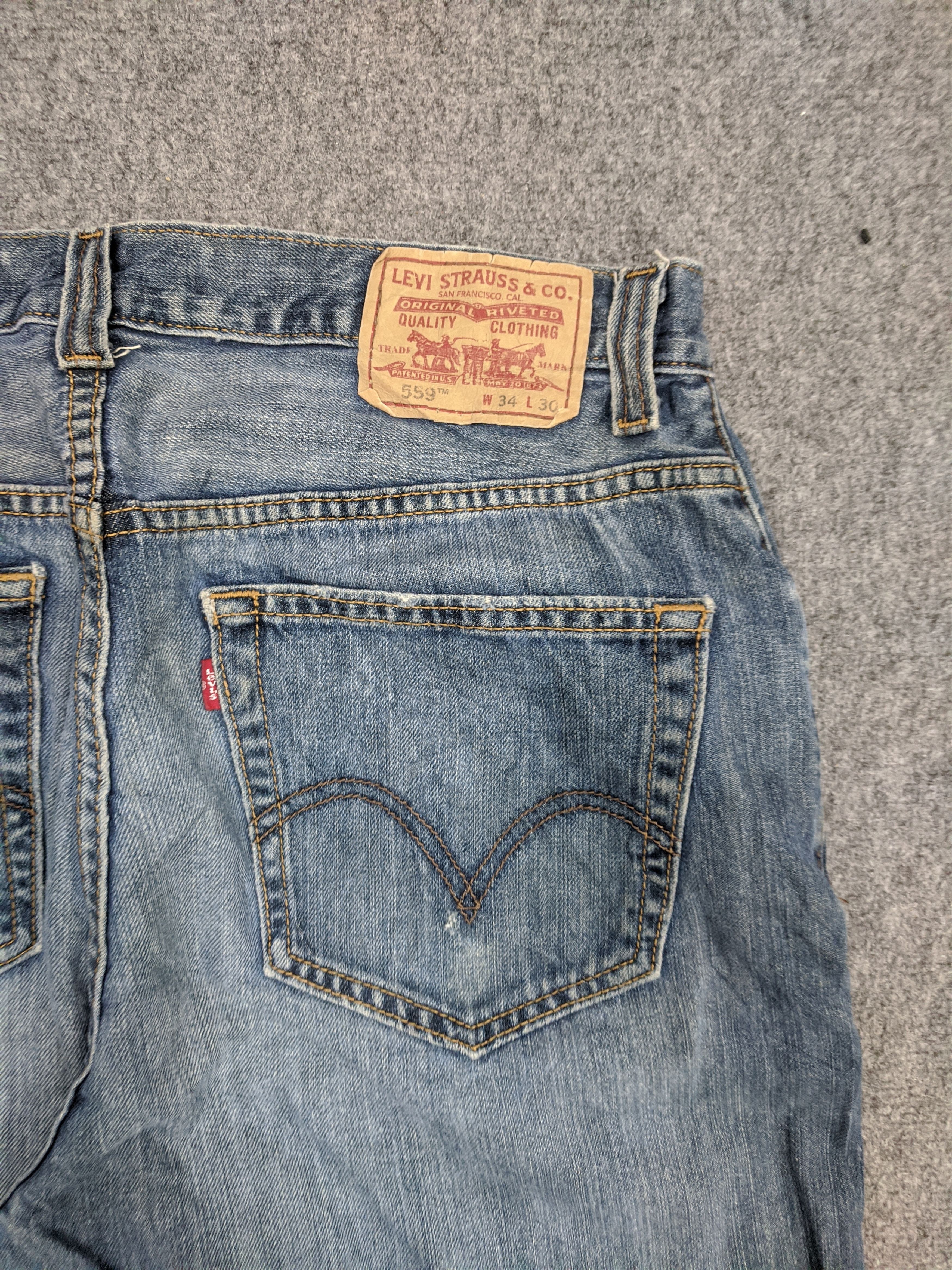 Levi's Vintage Levis 559 Jeans DP0905 Size US 35 - 13 Thumbnail