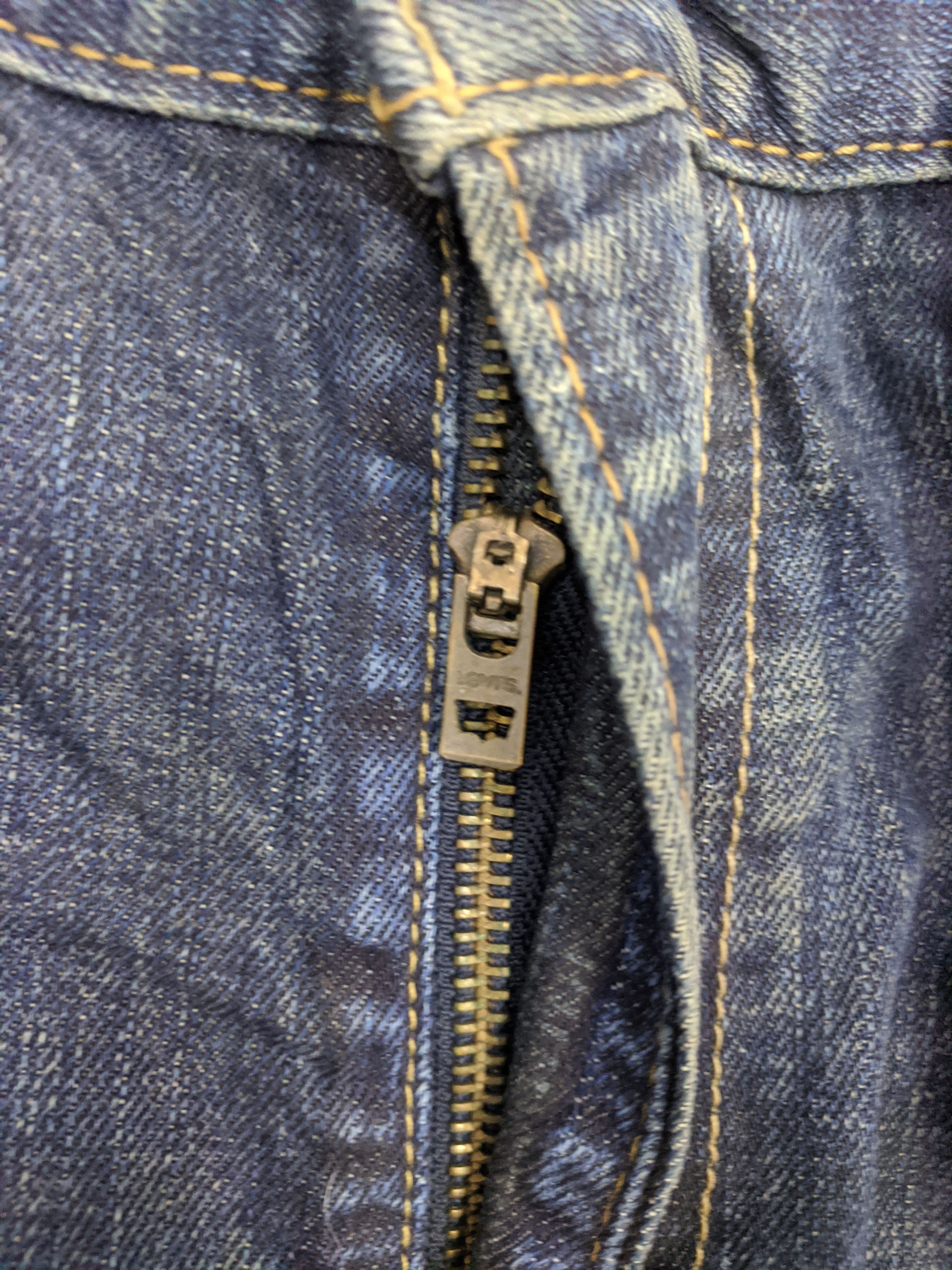 Levi's Vintage Levis 511 Jeans DP0903 Size US 35 - 10 Thumbnail
