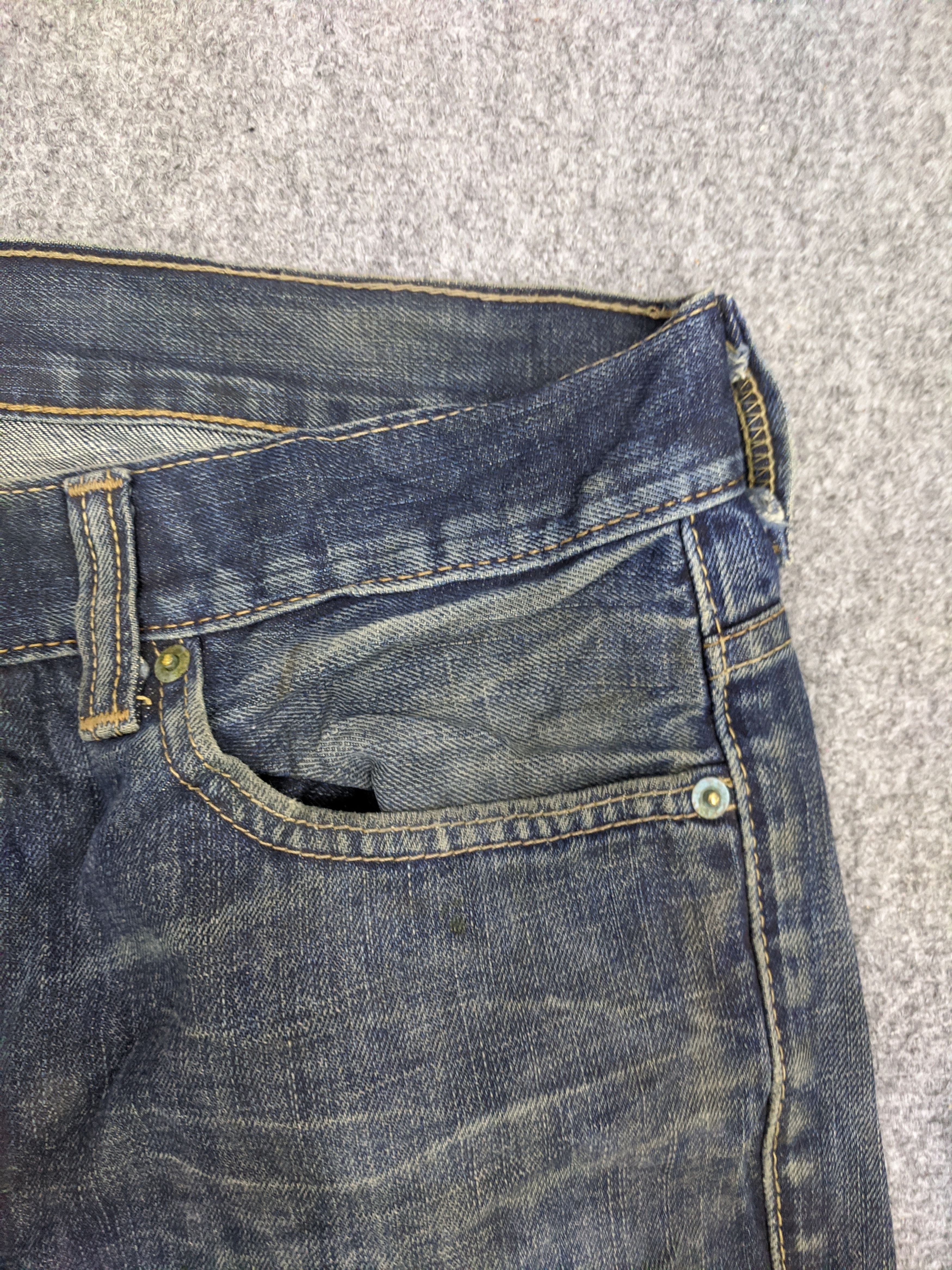 Levi's Vintage Levis 511 Jeans DP0903 Size US 35 - 7 Thumbnail