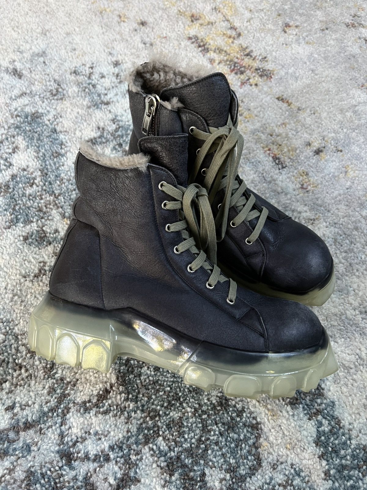 Rick Owens $1525 Rick Owens Shearling Tractor Boots - Size 41 Size US 8 / EU 41 - 1 Thumbnail