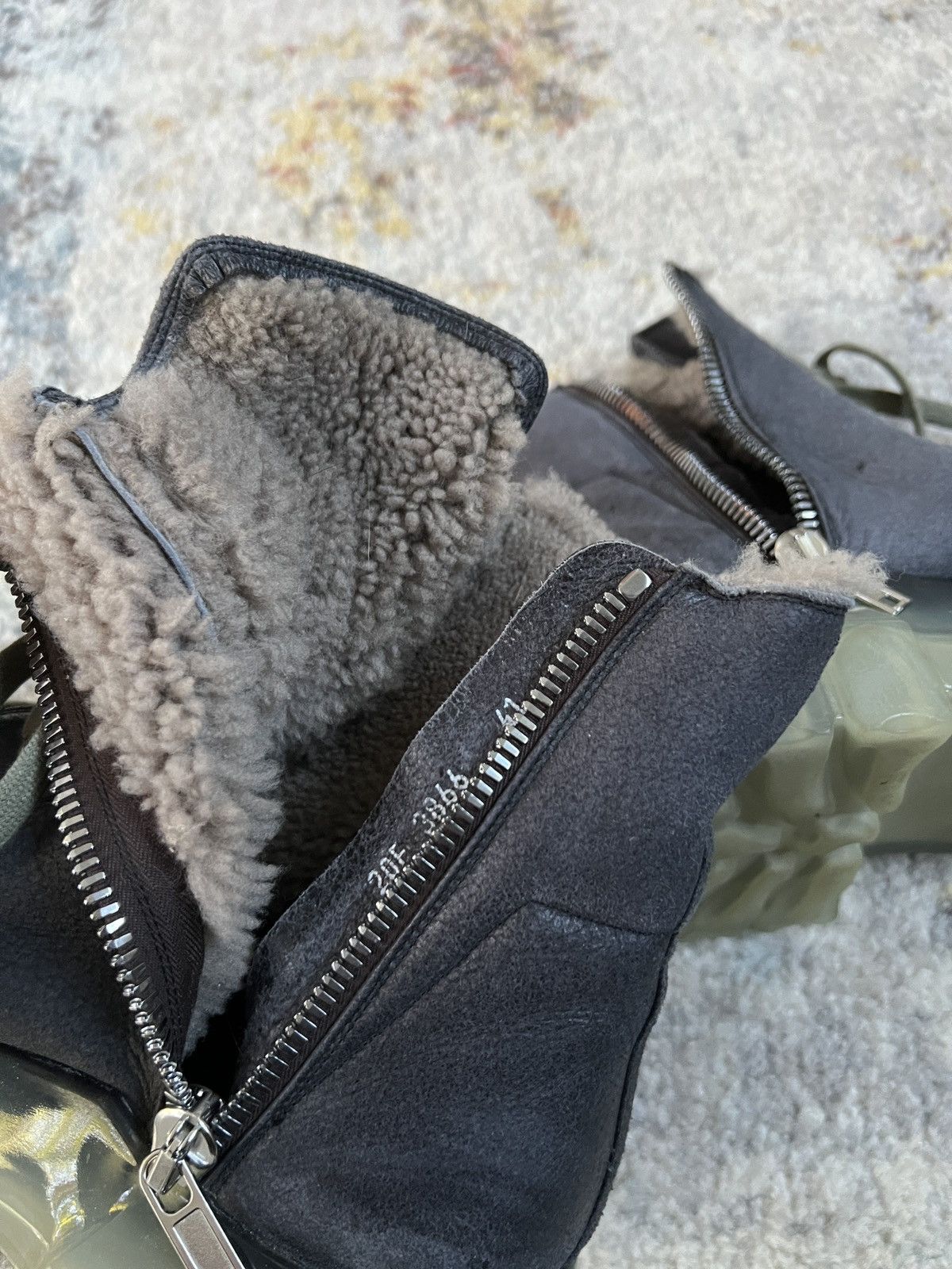 Rick Owens $1525 Rick Owens Shearling Tractor Boots - Size 41 Size US 8 / EU 41 - 9 Thumbnail