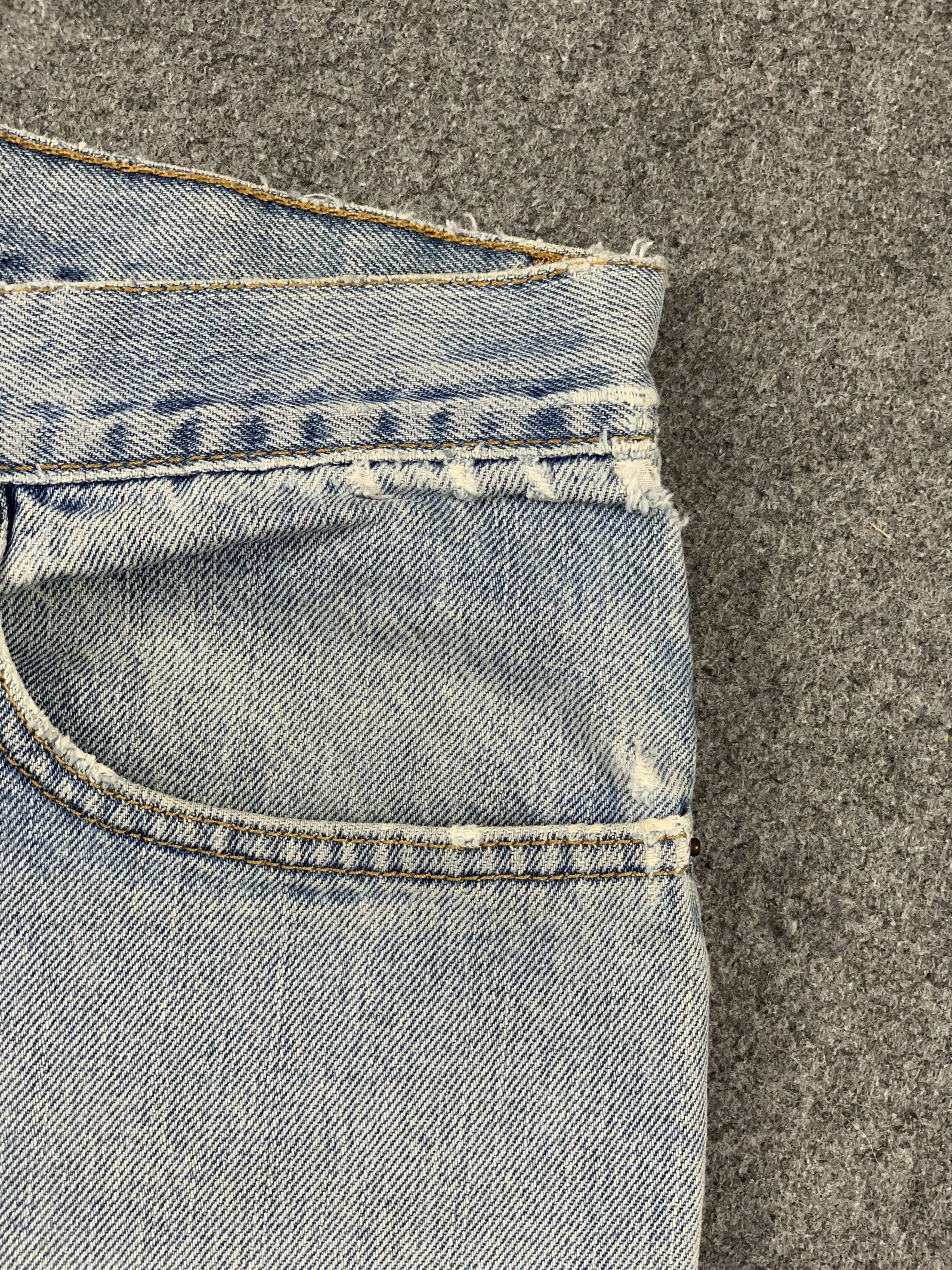 Levi's Vintage Levis 560 Light Wash Jeans DP2114 Size US 32 / EU 48 - 11 Thumbnail