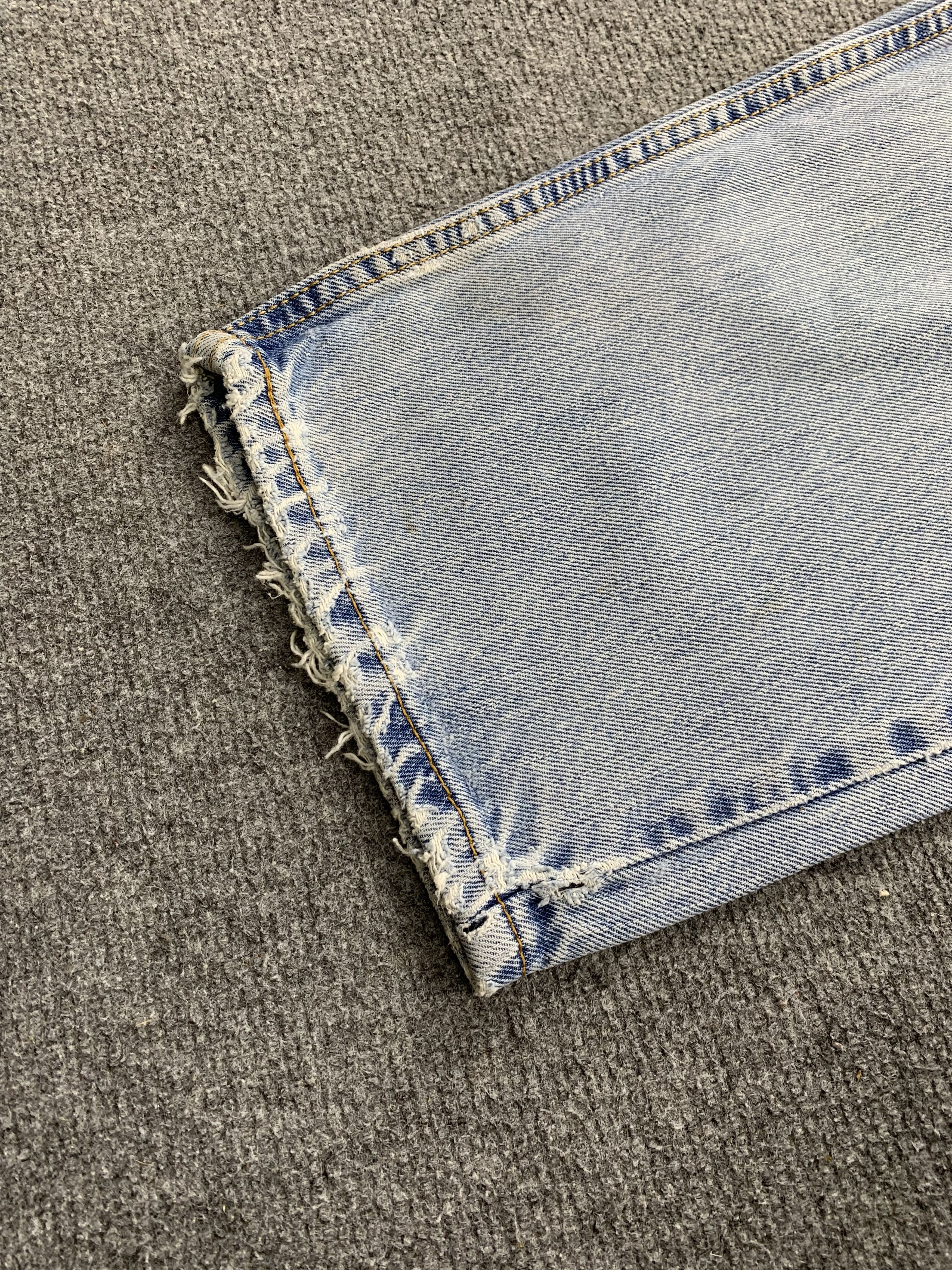 Levi's Vintage Levis 560 Light Wash Jeans DP2114 Size US 32 / EU 48 - 13 Thumbnail