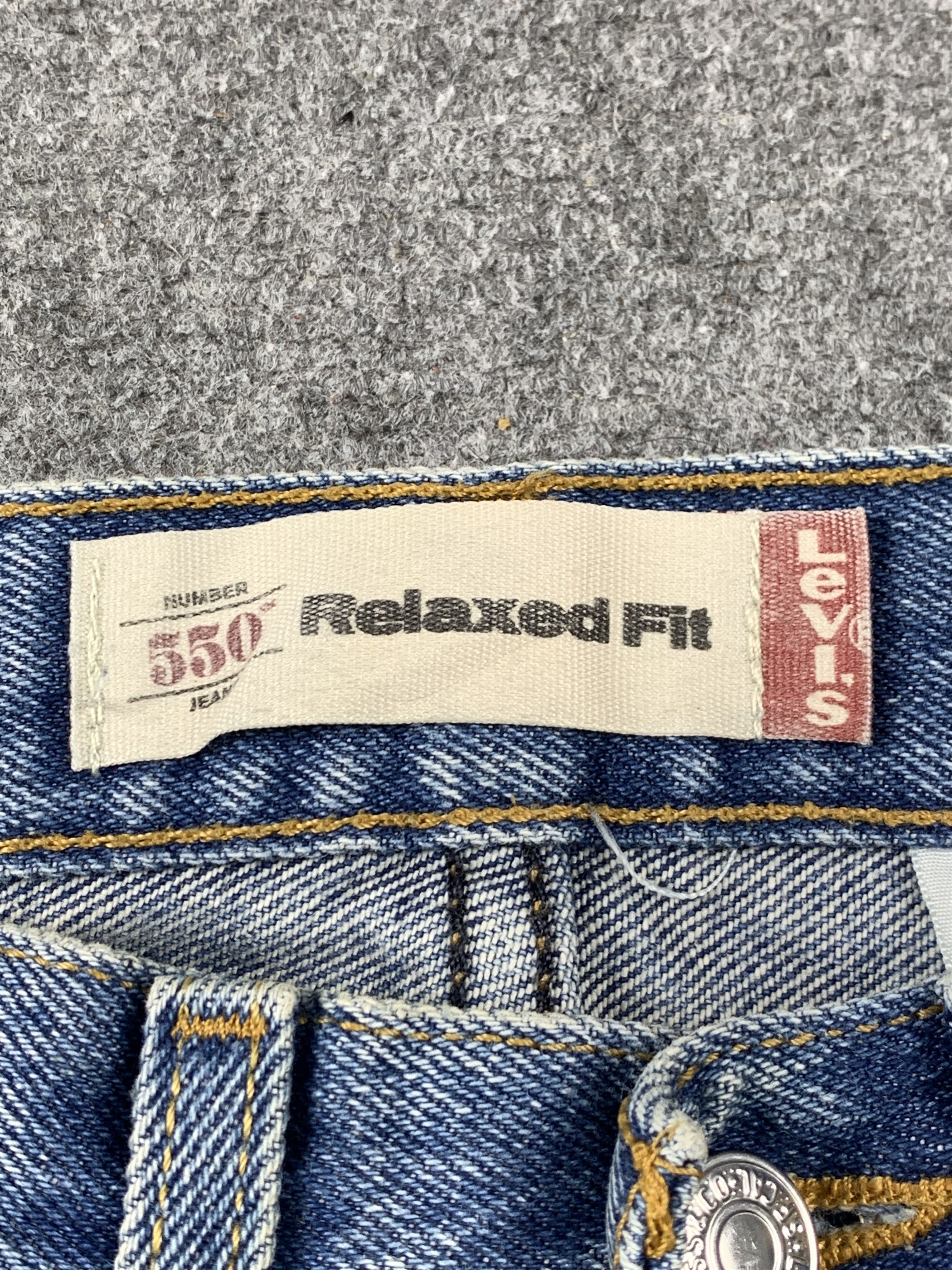 Levi's Vintage Levis 550 Faded Blue Jeans DP2116 Size US 26 / EU 42 - 9 Thumbnail