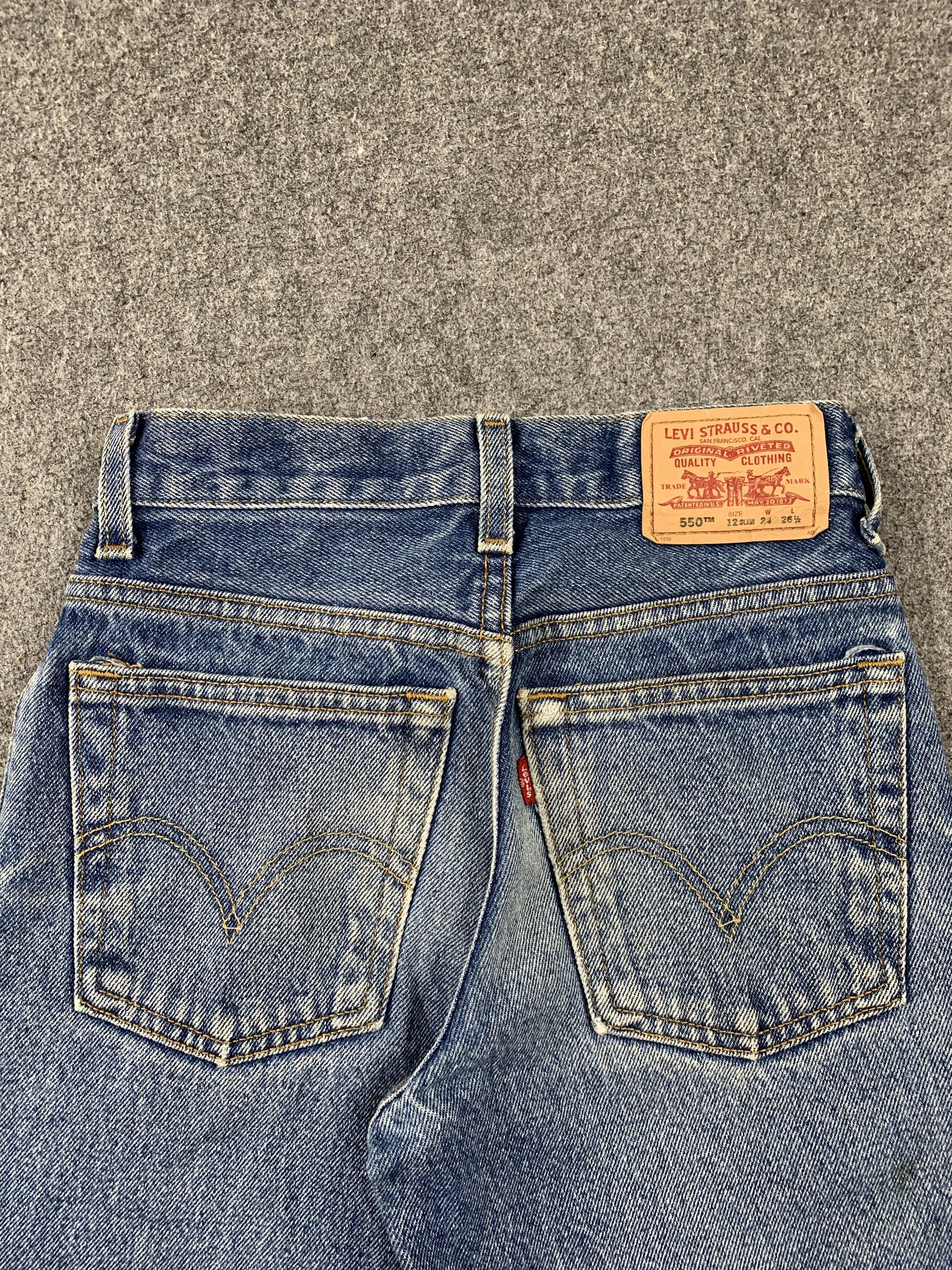 Levi's Vintage Levis 550 Faded Blue Jeans DP2116 Size US 26 / EU 42 - 4 Thumbnail