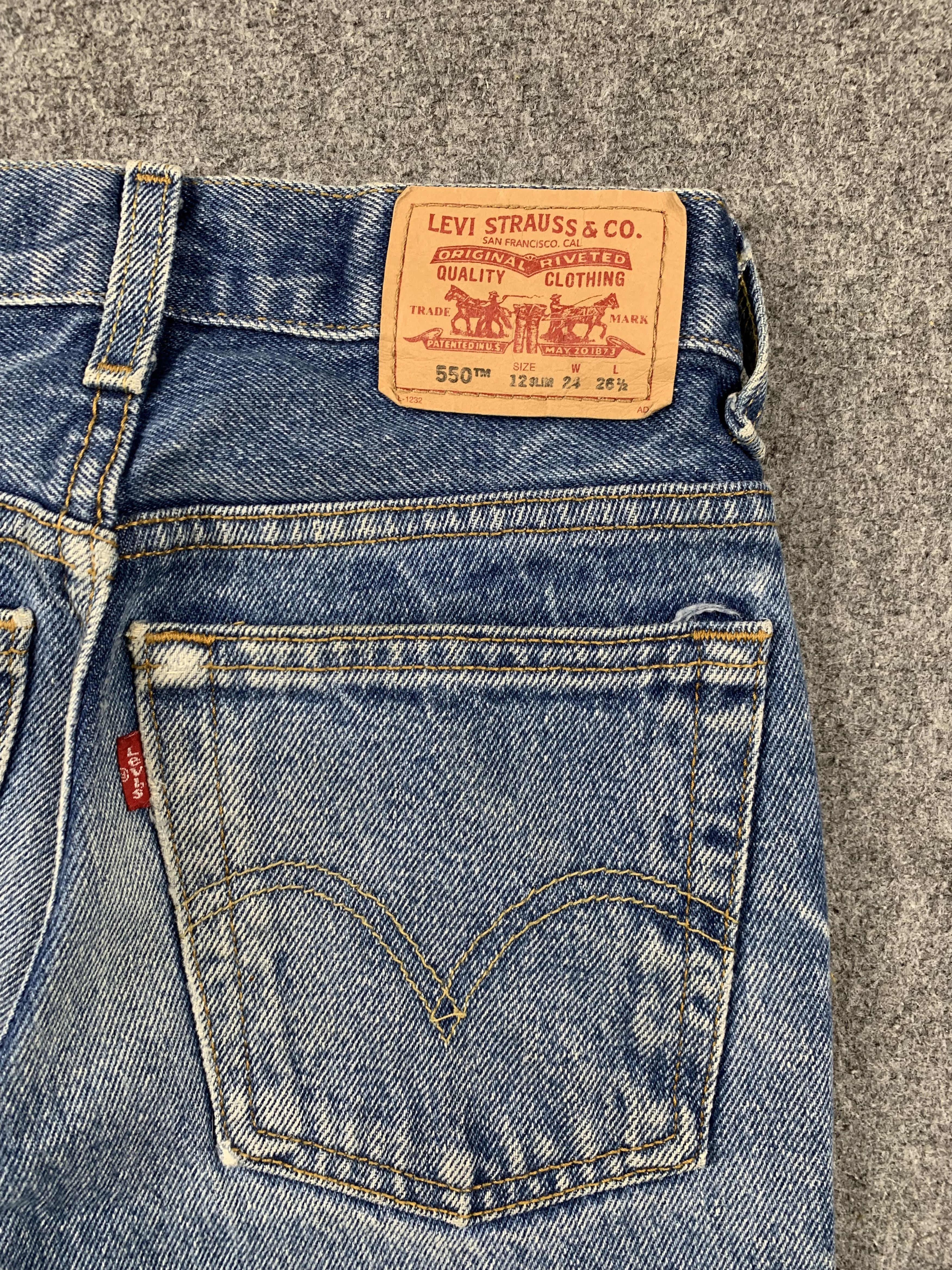 Levi's Vintage Levis 550 Faded Blue Jeans DP2116 Size US 26 / EU 42 - 15 Thumbnail