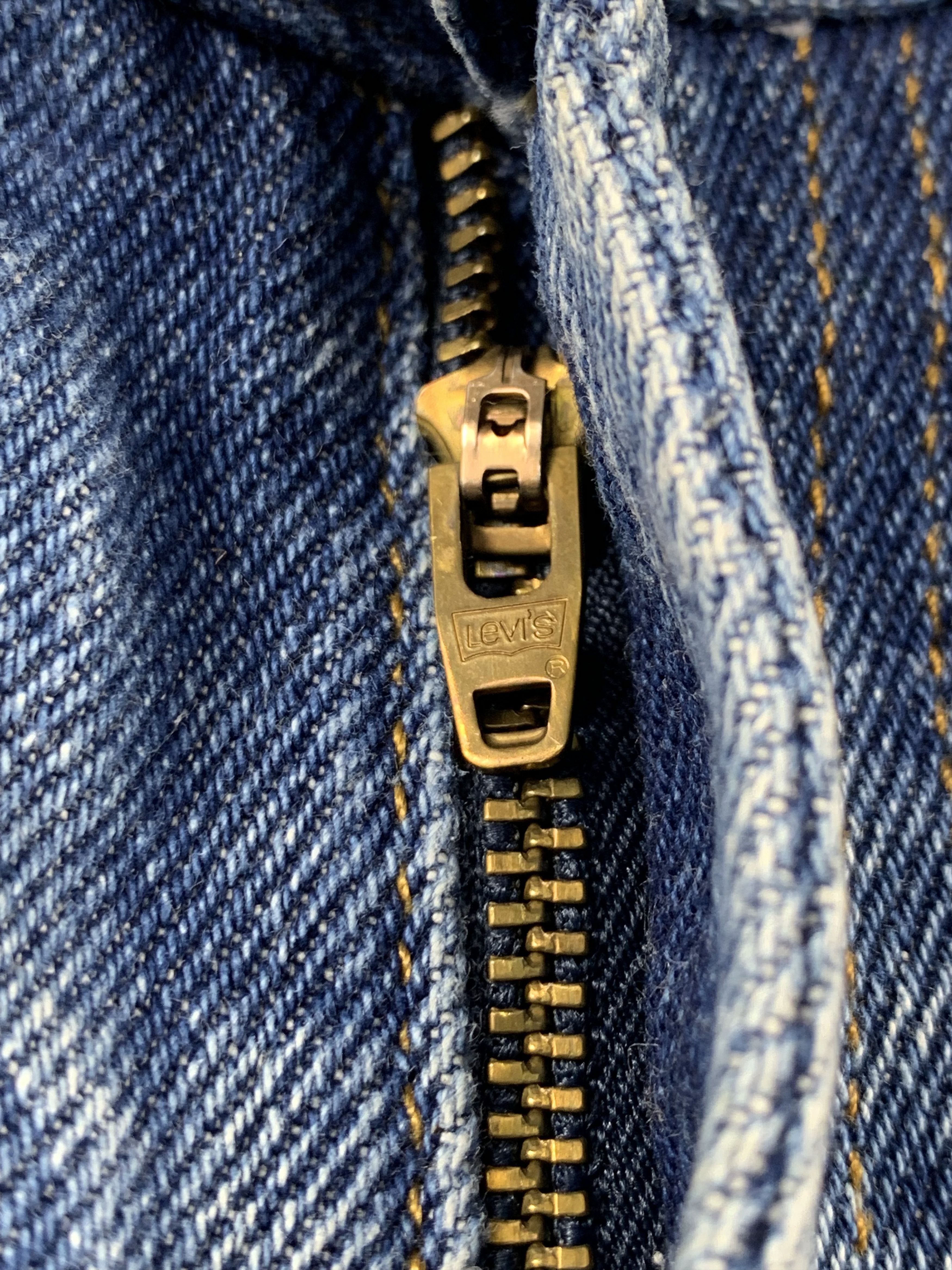 Levi's Vintage Levis 550 Faded Blue Jeans DP2116 Size US 26 / EU 42 - 13 Thumbnail
