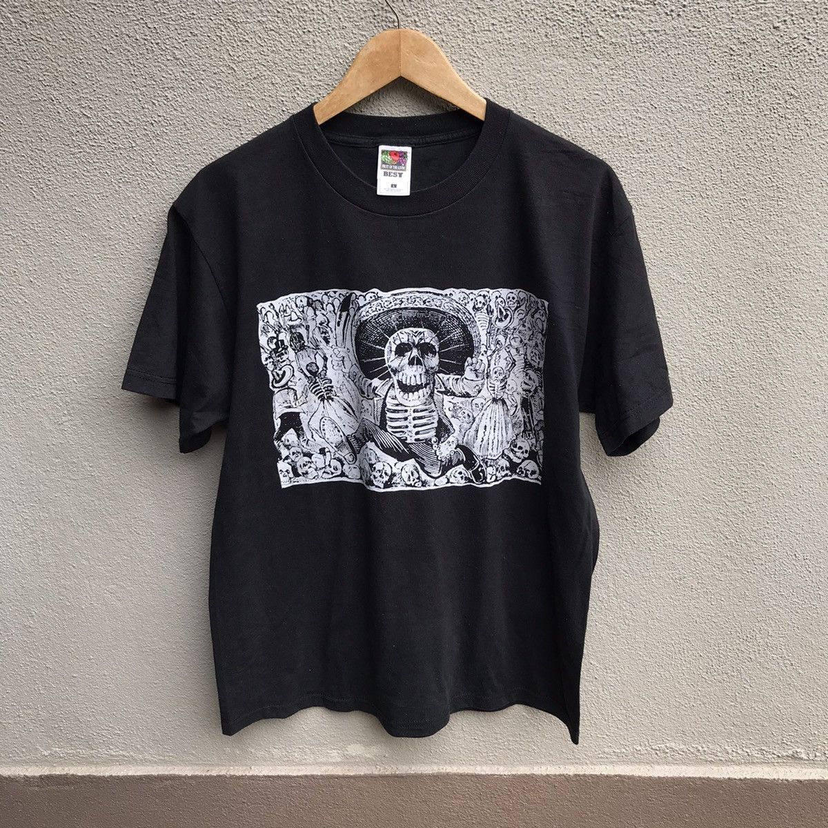 Band Tees Vintage JOSE GUADALUPE POSADA art tee skulls Size US L / EU 52-54 / 3 - 1 Thumbnail